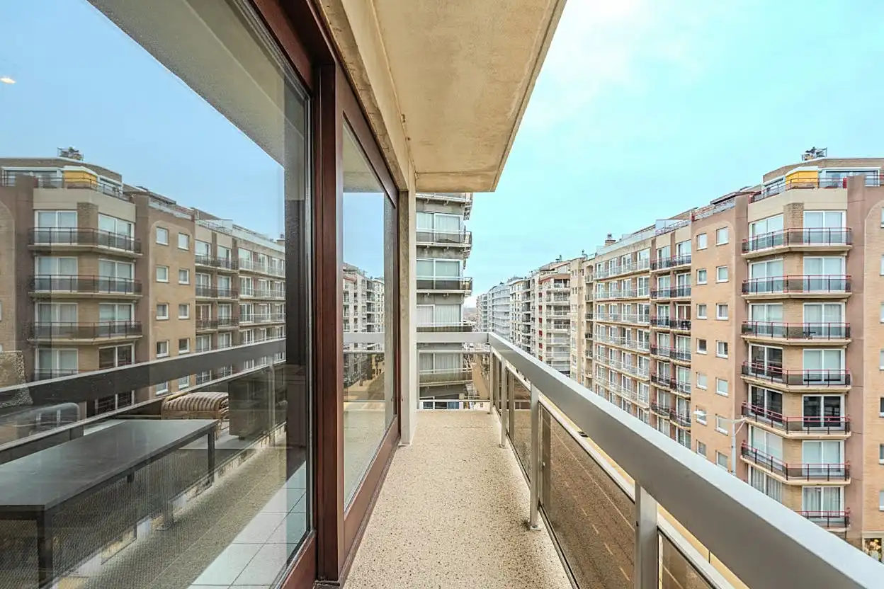 Hoekappartement met zijdelings zeezicht op toplocatie! foto 5