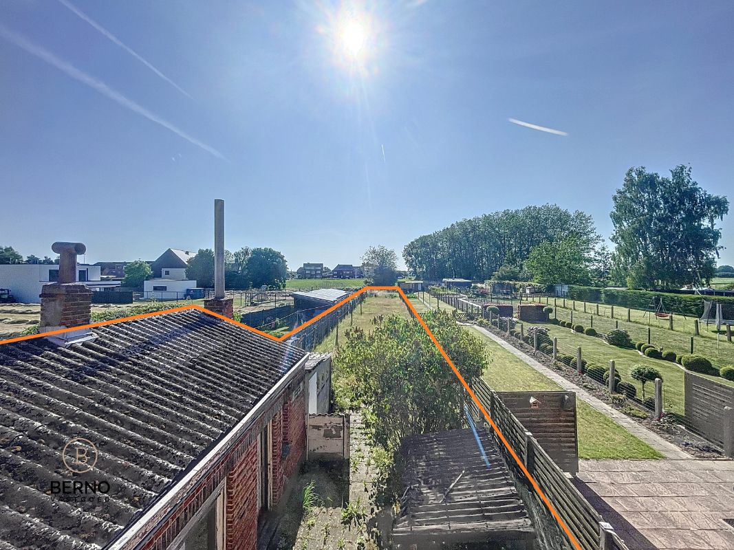 Statige, ruime woning met mooie tuin foto 17