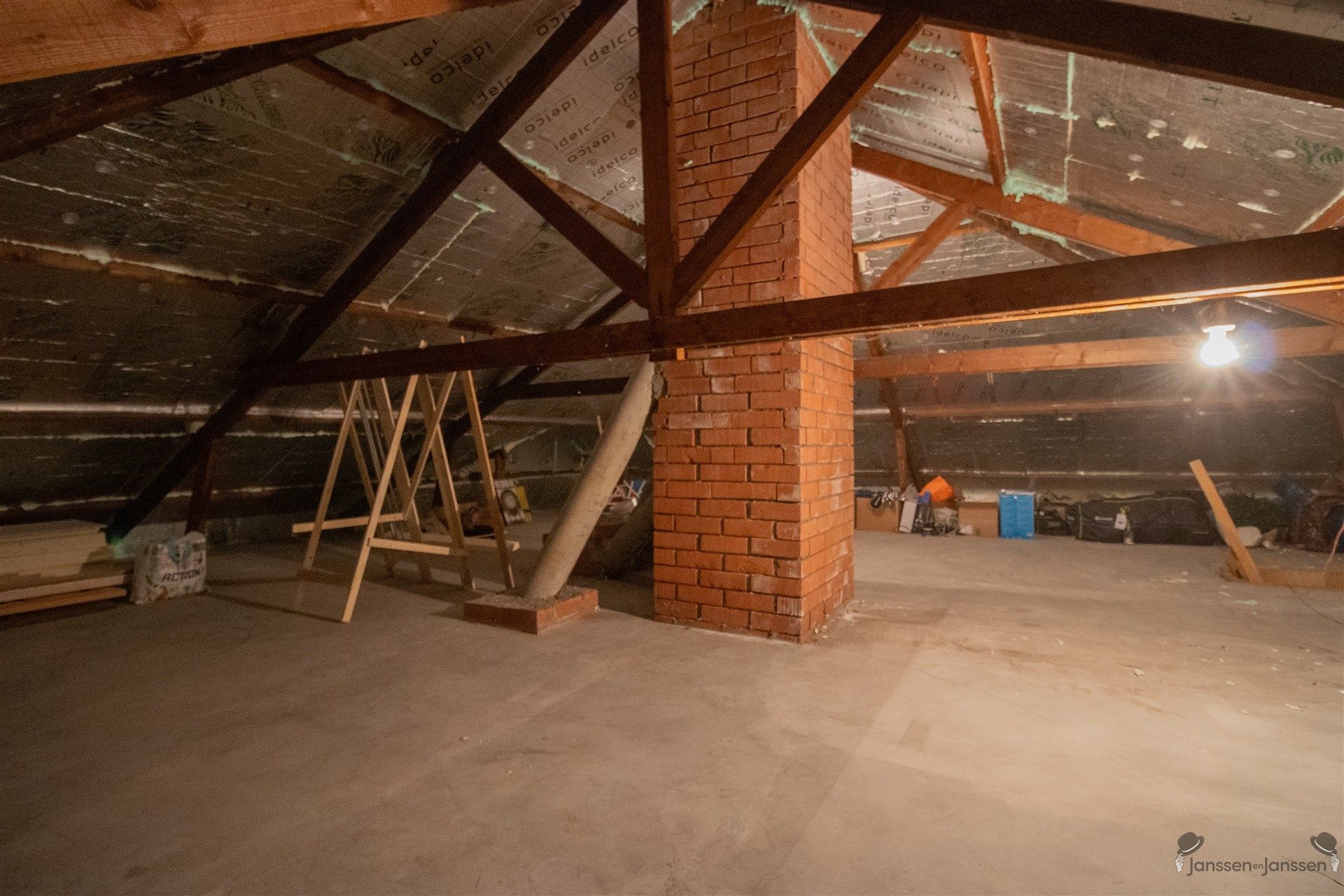 Gerenoveerde gelijkvloerswoning met 2 tot 3 slaapkamers op 760 m² foto 15