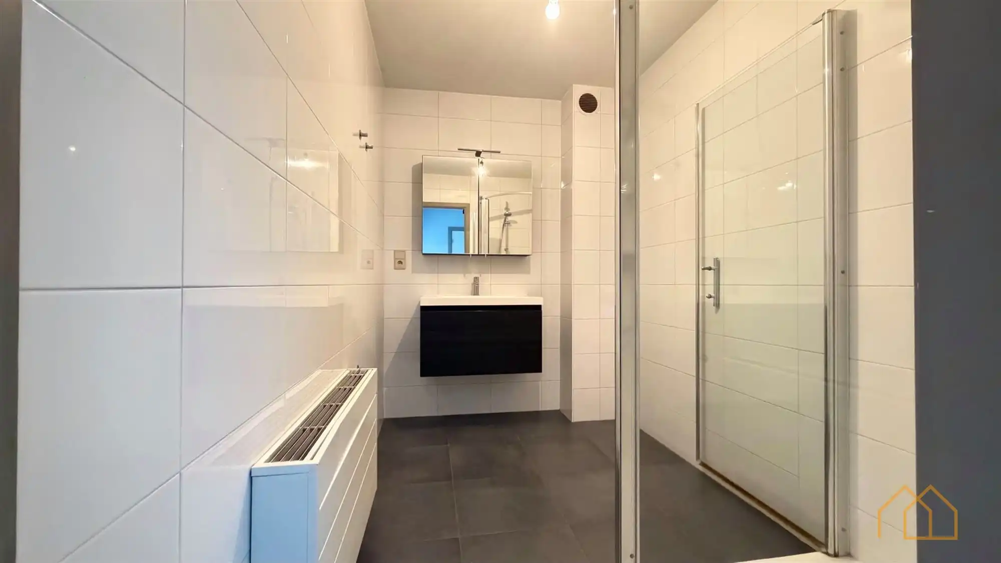 Appartement met 2slk, grote living, en eigen garage  foto 18
