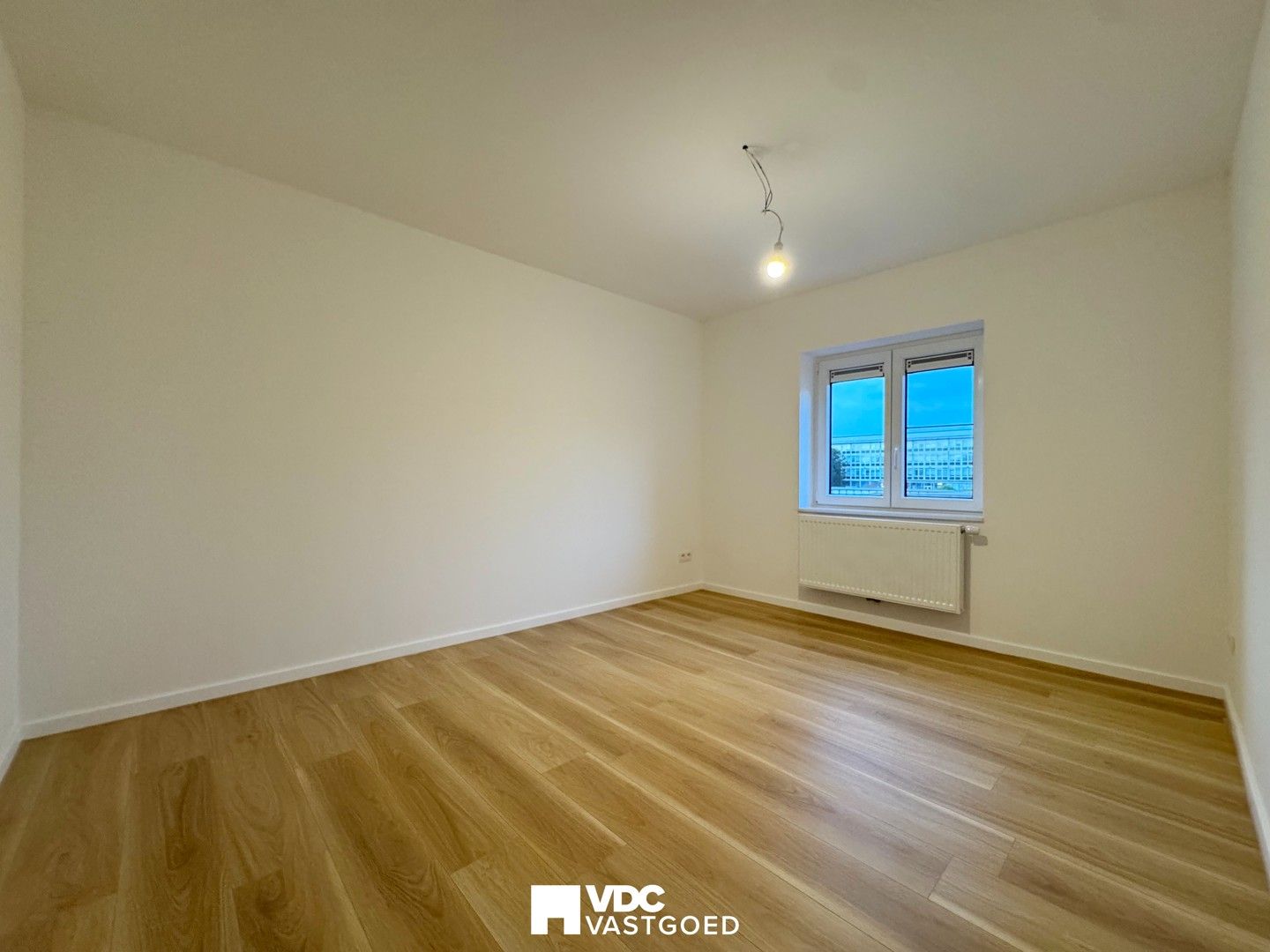 Volledig vernieuwde woning (170 m²) met tuin en garage foto 14