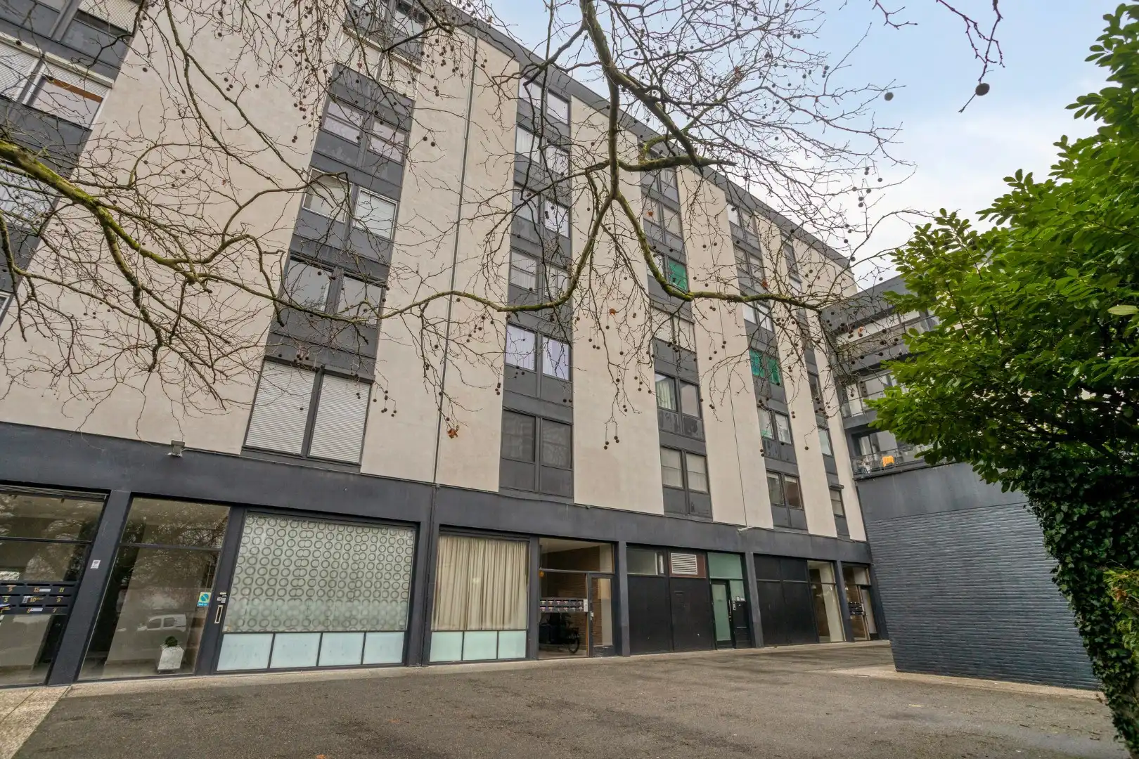 Zeer mooi gerenoveerd appartement met 2 slaapkamers en garage! foto 17