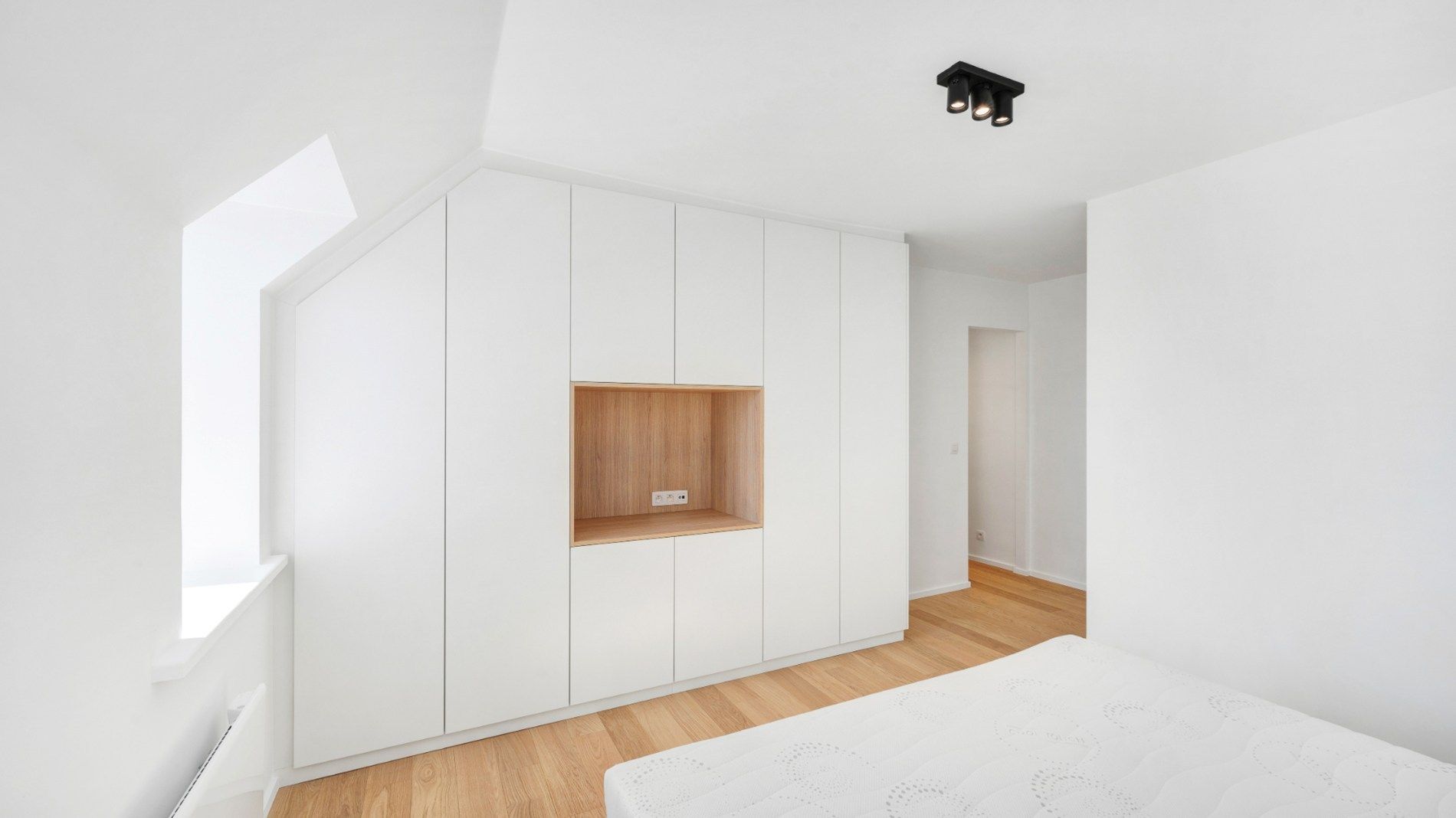 Prachtig duplex appartement met 18 meter gevelbreedte en groot zuid gericht terras met open zicht over het Knokse hinterland foto 21