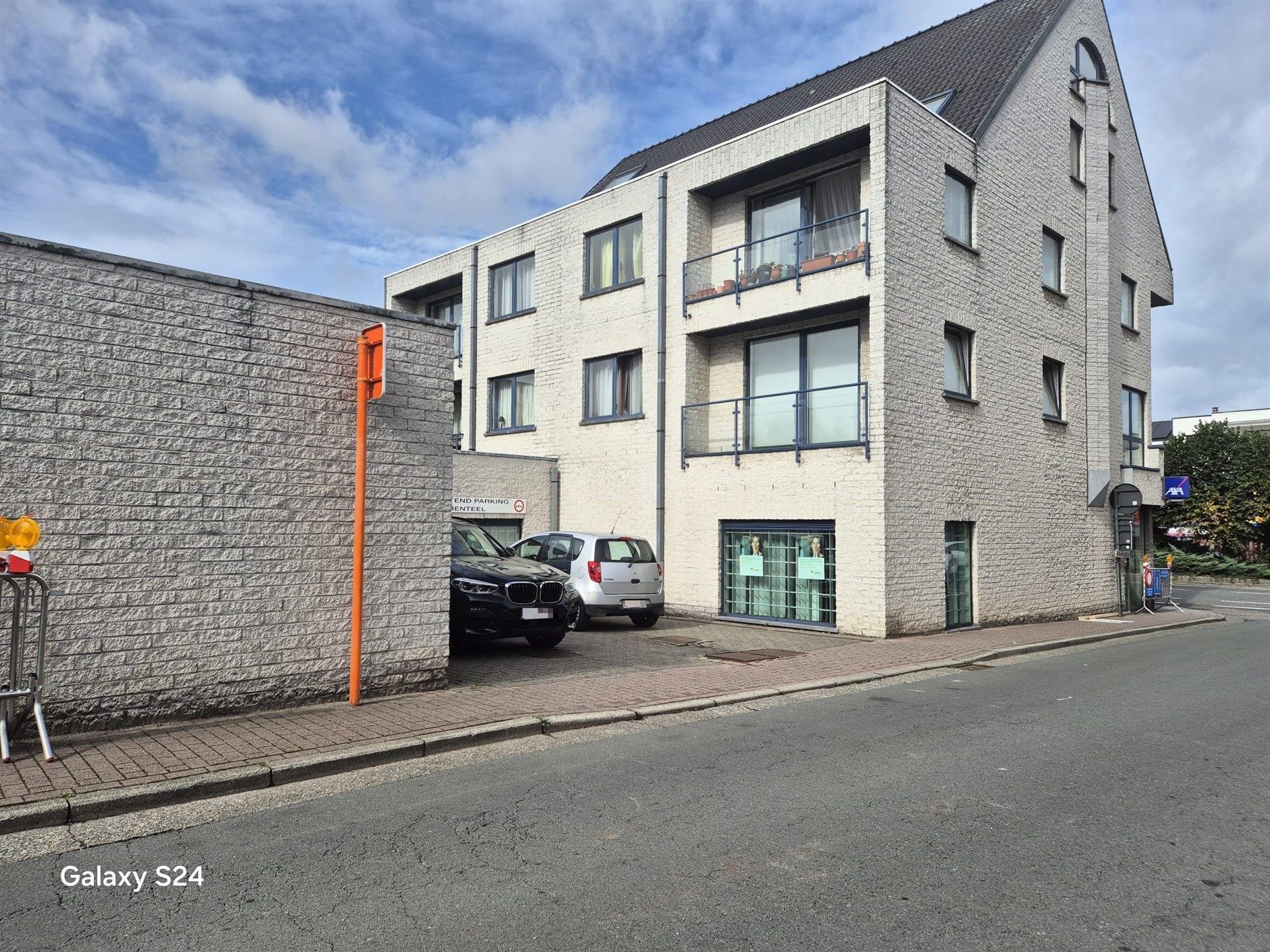 Ruim handelspand te huur – voormalig bankkantoor.  foto 19