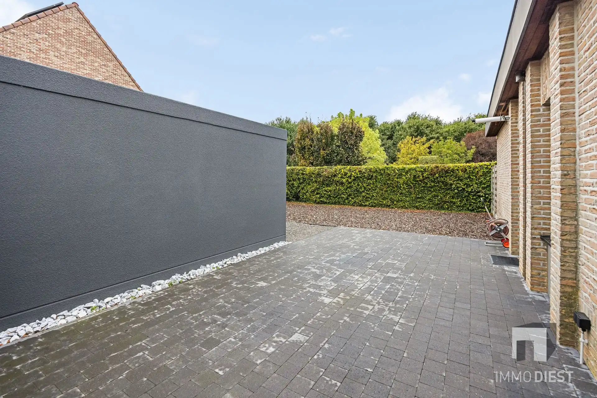 Twee vliegen in één klap: appartement en handel foto 38