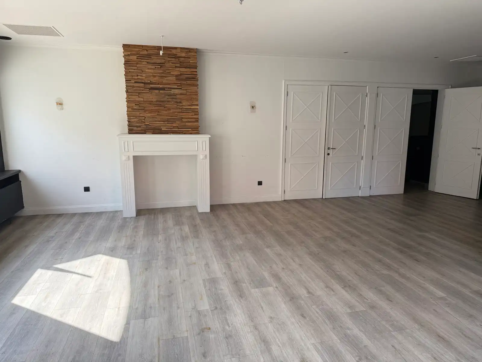 Projectgrond (vroegere feestzaal met woonst en parking) foto 7