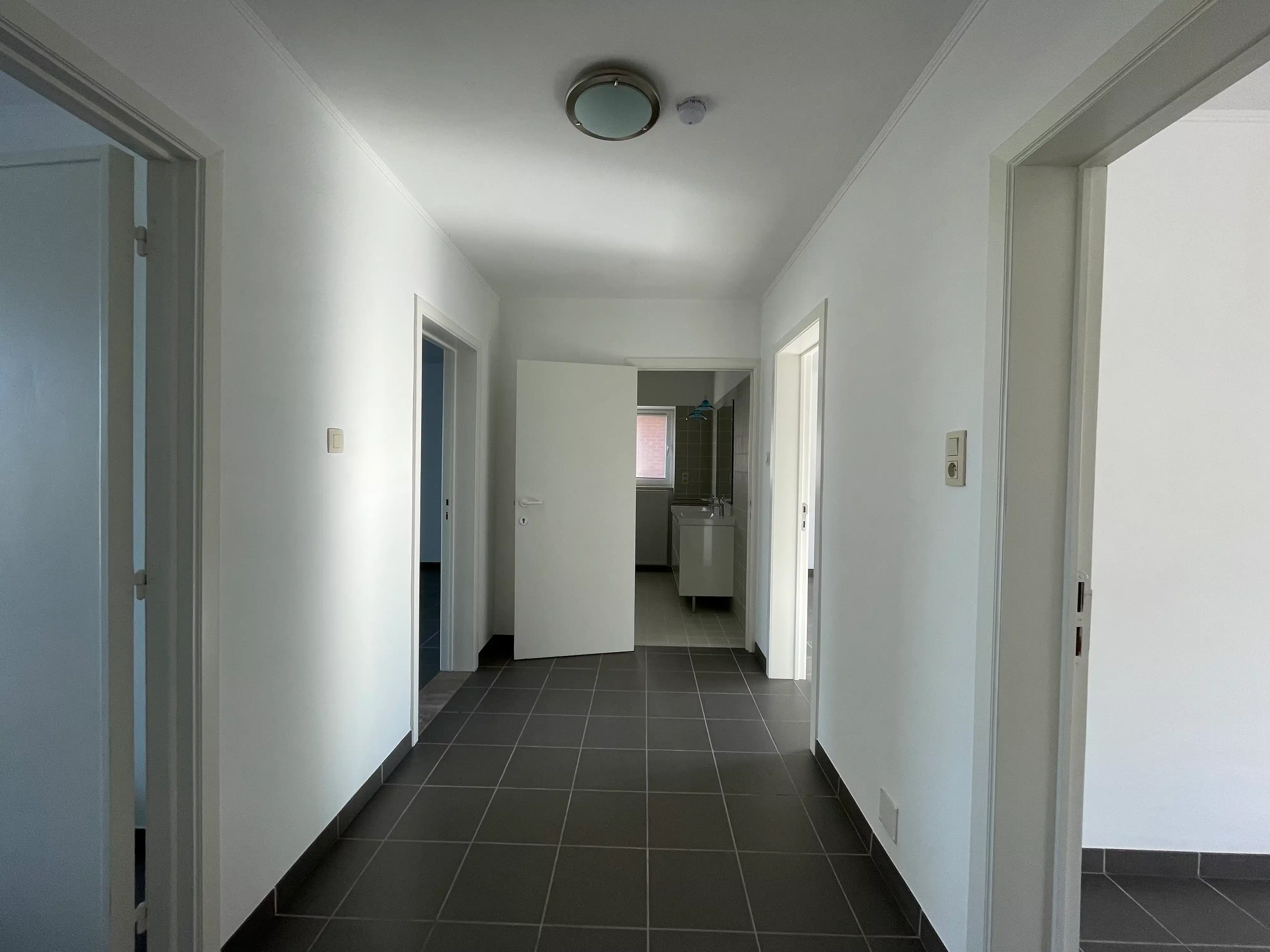 Energiezuinig 2-slaapkamerappartement met terras en parking foto 5