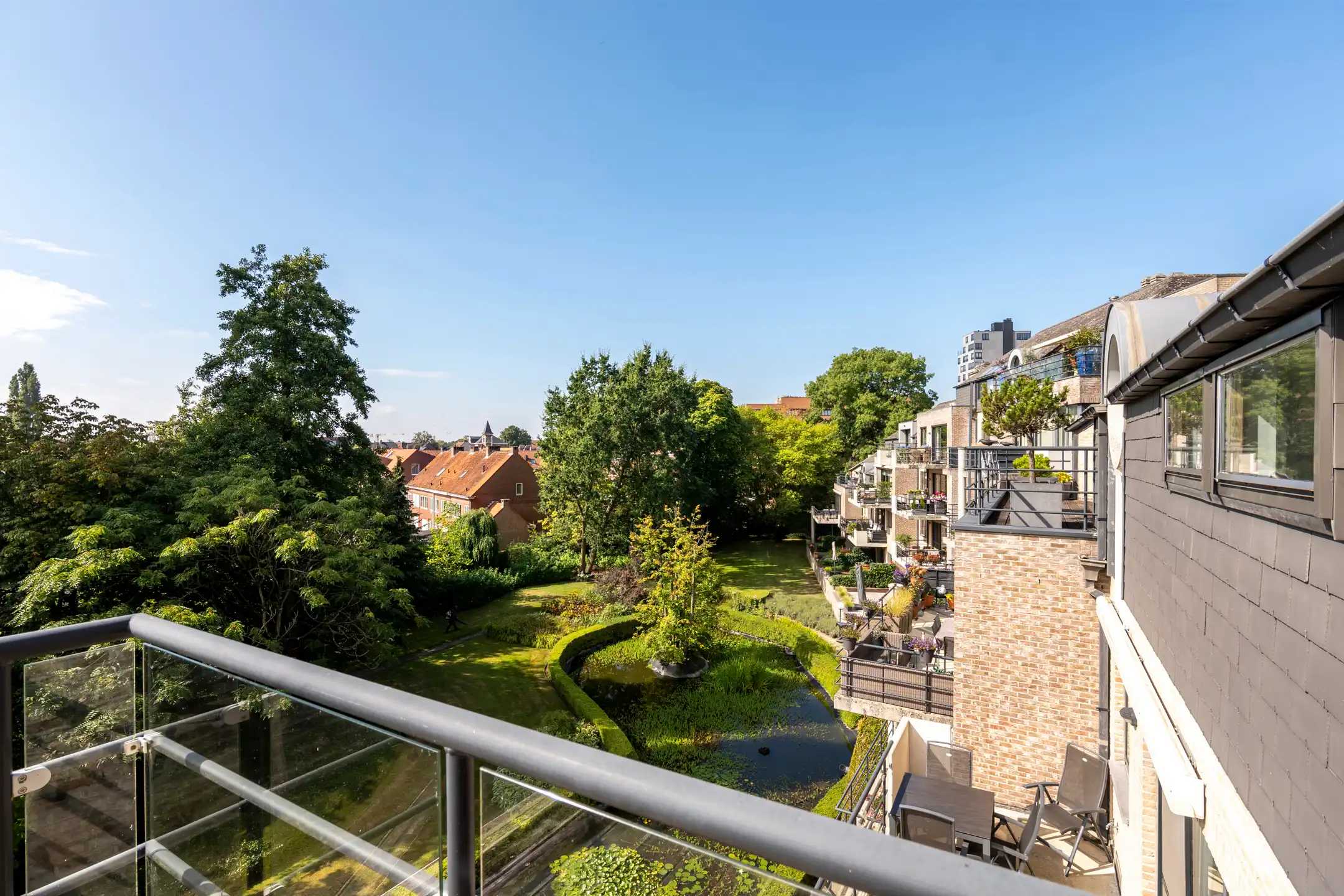 Riant appartement van 196 m² met prachtig zuidterras foto 8