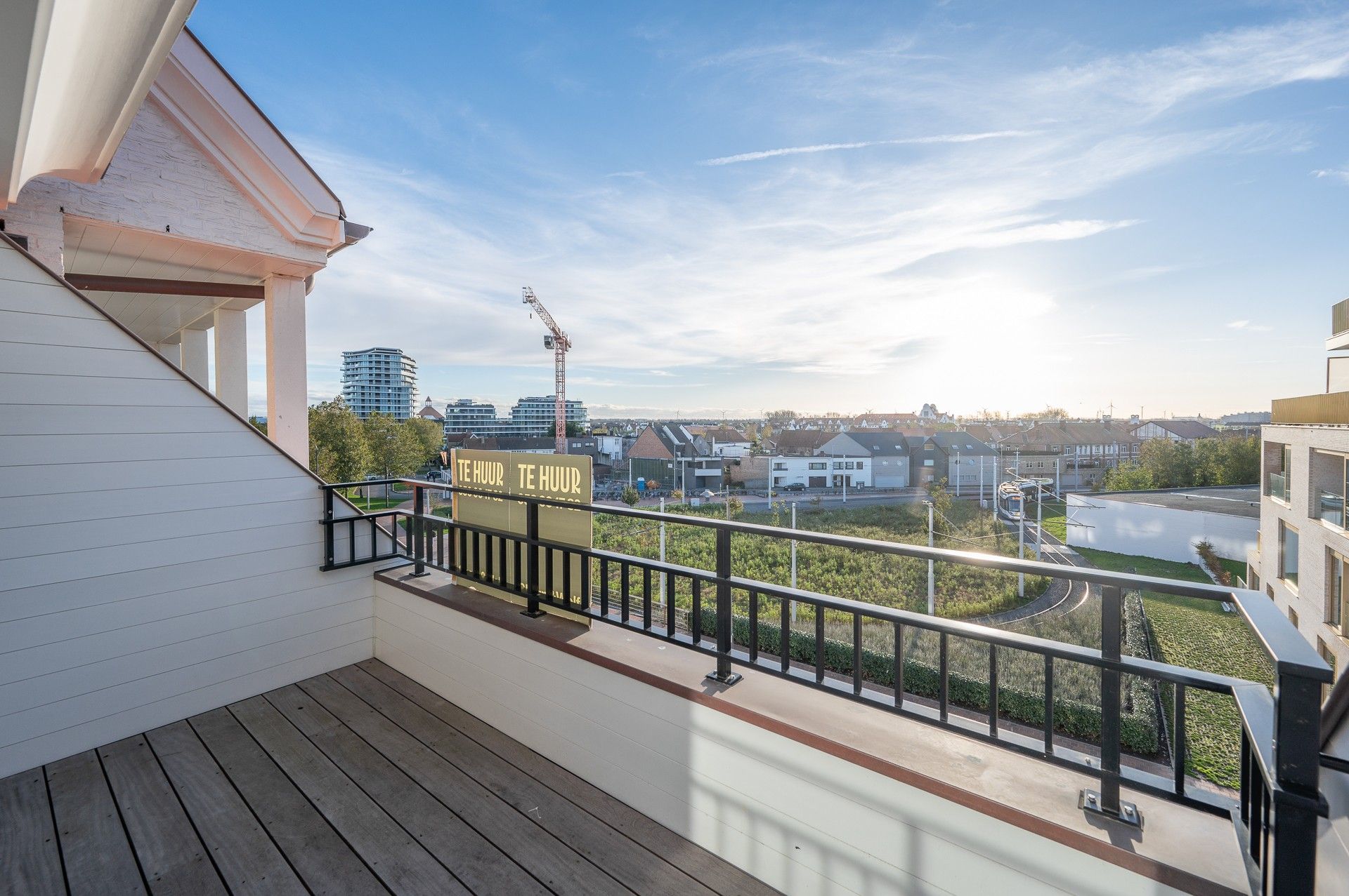 ()=>{if(producerUpdateValueVersion(node),producerAccessed(node),node.value===ERRORED)throw node.error;return node.value} Koningslaan 26/32 - 8300 Knokke-Heist