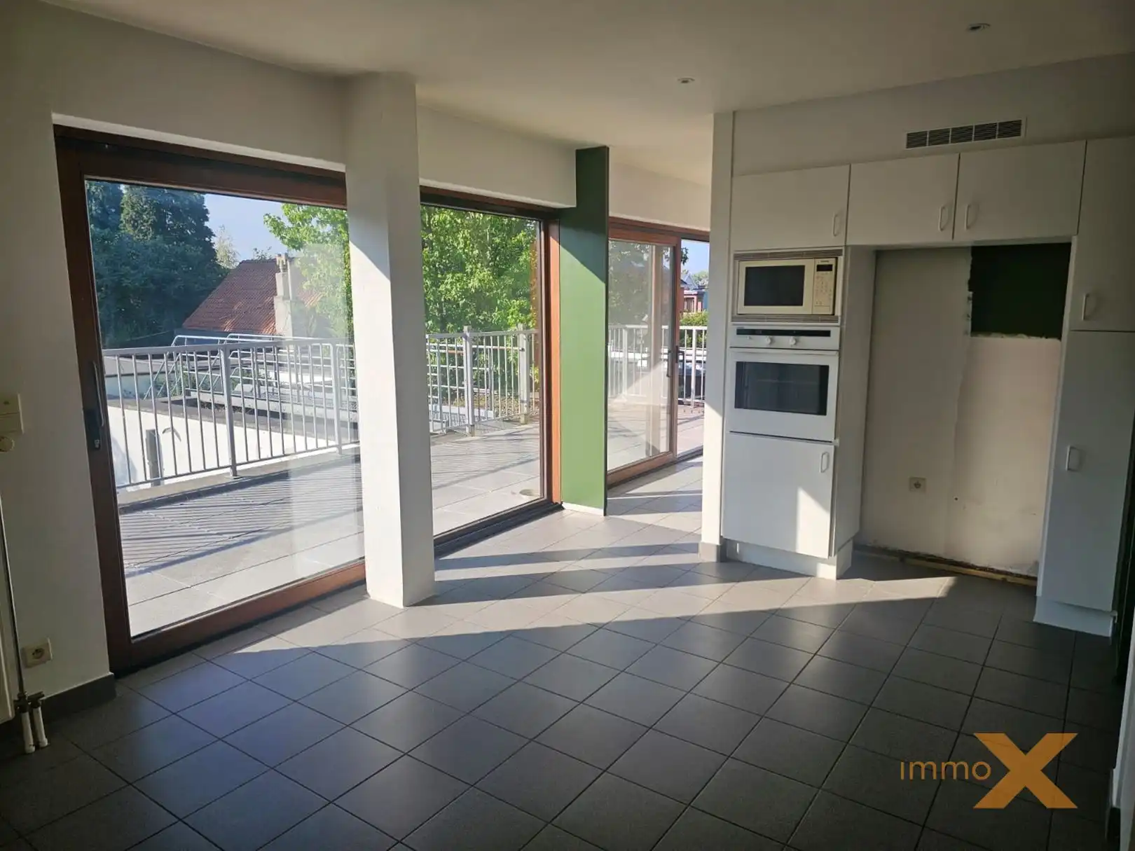 GROOT DUPLEXAPPARTEMENT MET RUIM TERRAS EN GARAGE foto 10