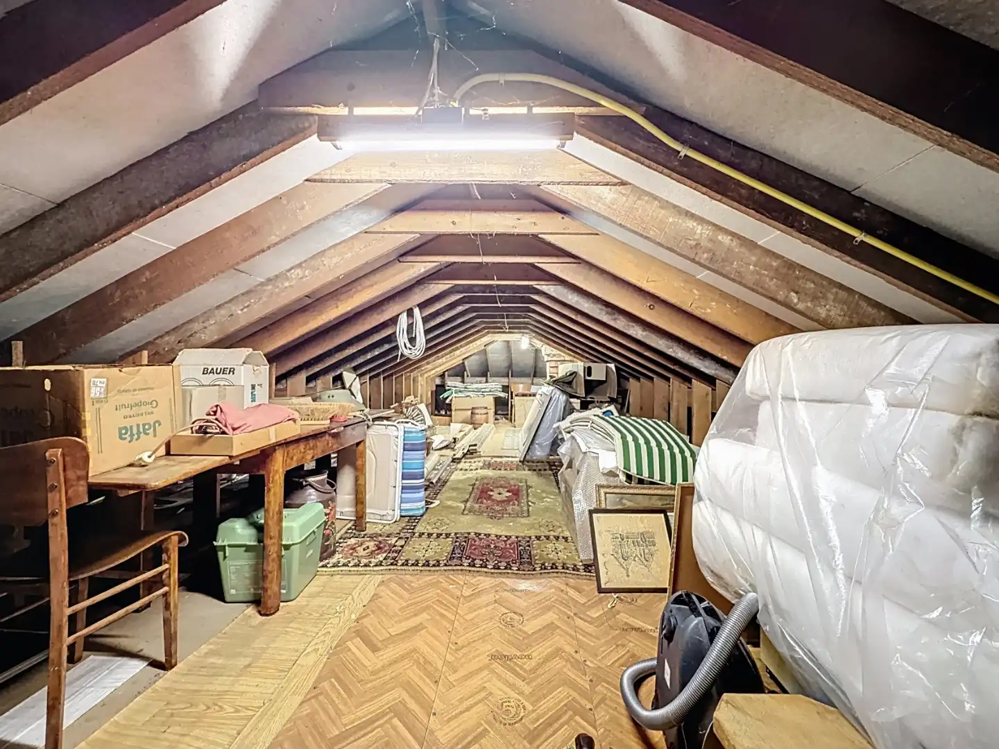 Mooie gelijkvloerse te renoveren villa in rustige, doodlopende straat in Gistel. foto 13