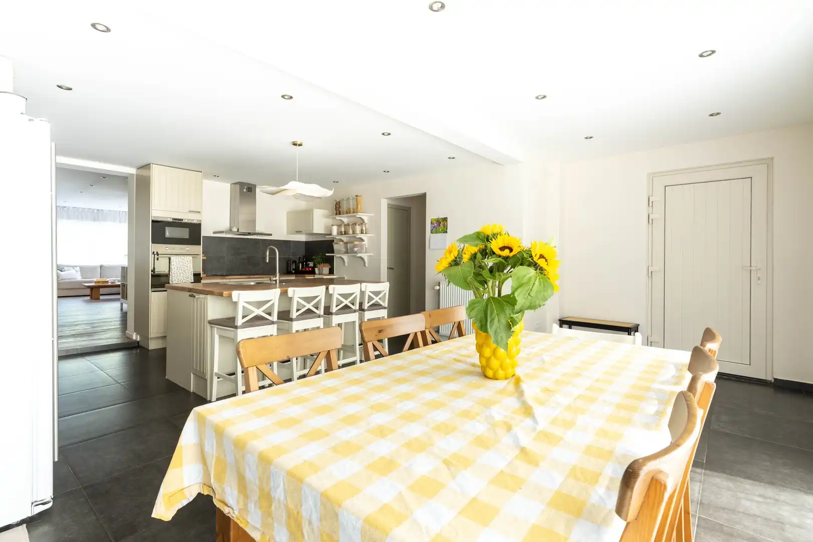 Lichtrijke 4-slpk woning met zuidtuin & tal van troeven foto 12