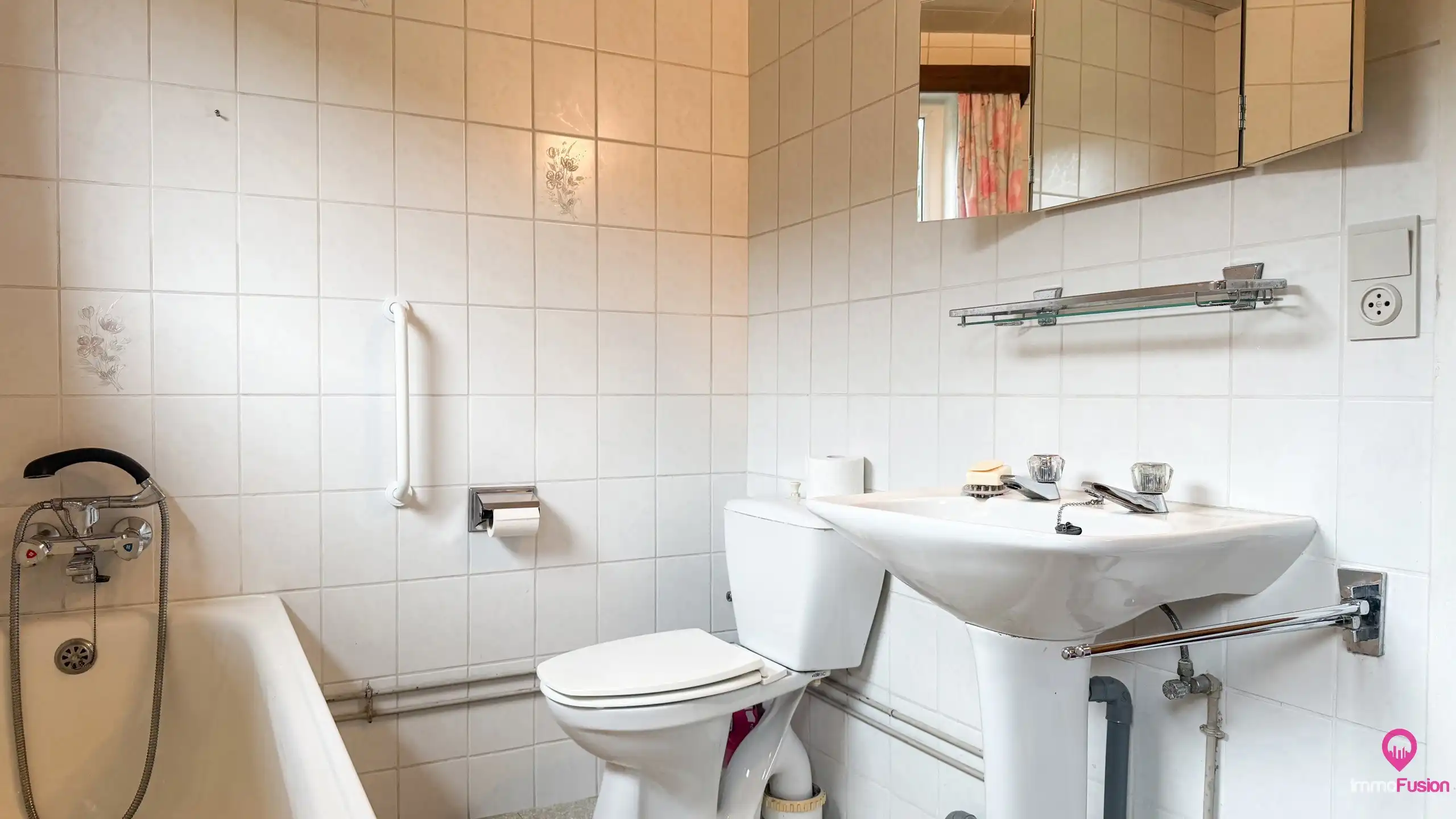 Open bebouwing met 3 slpks op ruim perceel nabij bos! foto 10