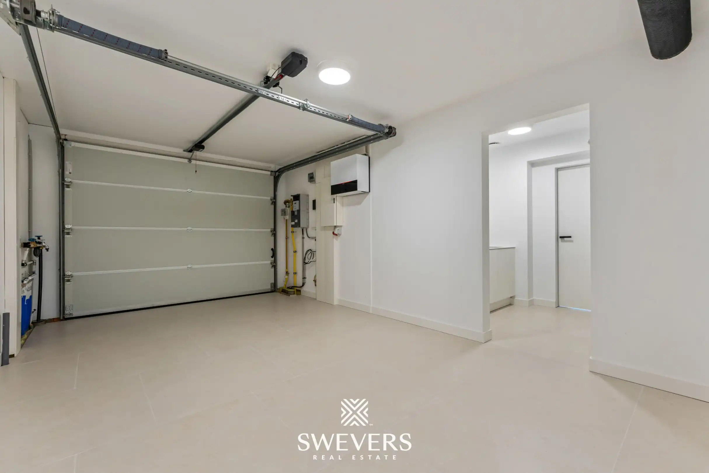 Moderne architectenwoning met hoogwaardige afwerking en zwembad in Paal foto 28