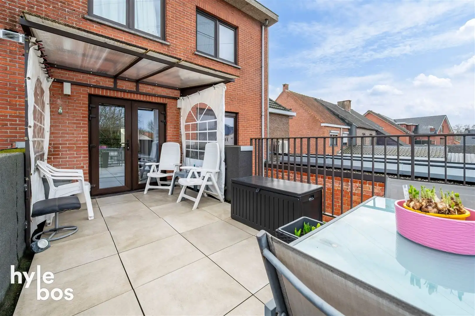 Instapklaar en energiezuinig appartement met garage en terras foto 19