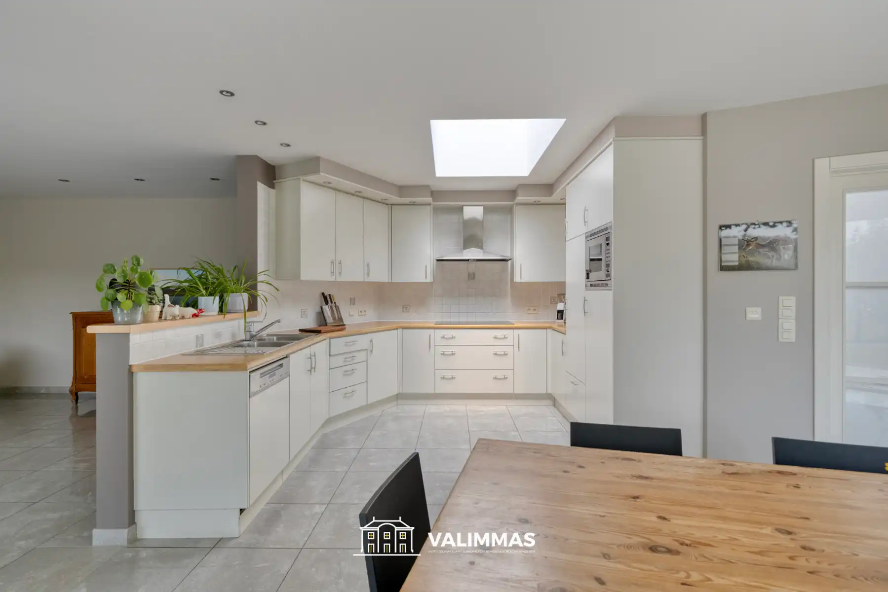 Zeer ruime woning met praktijkruimte, garage & tuin... foto 7