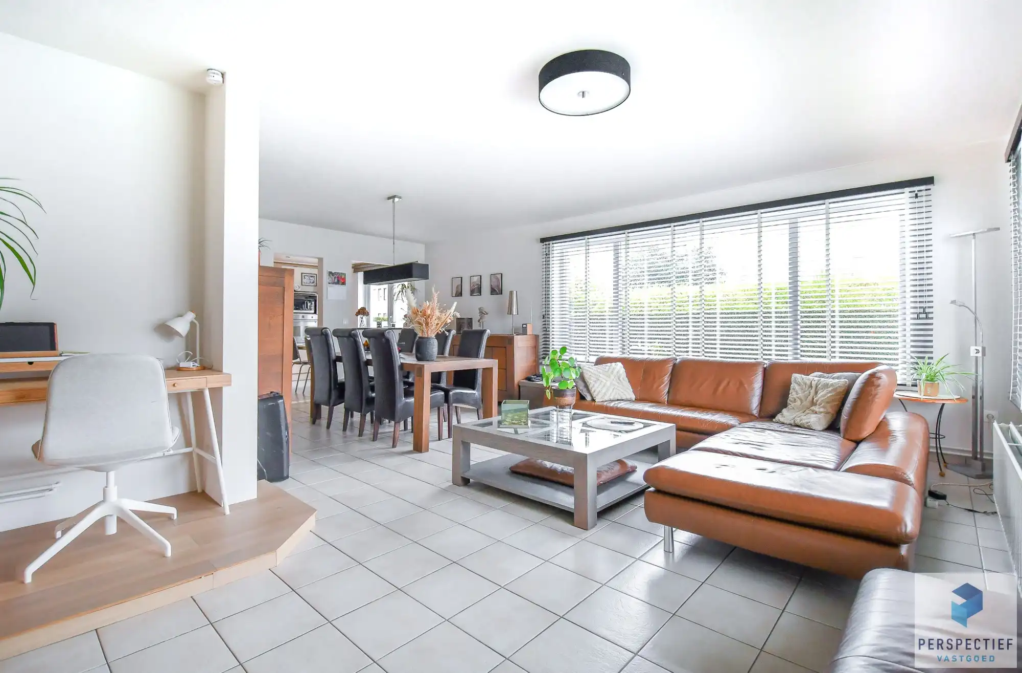 Groot gelijkvloers hoekappartement (136 m²) met 3 slaapkamers, tuin en 2 terrassen foto 7