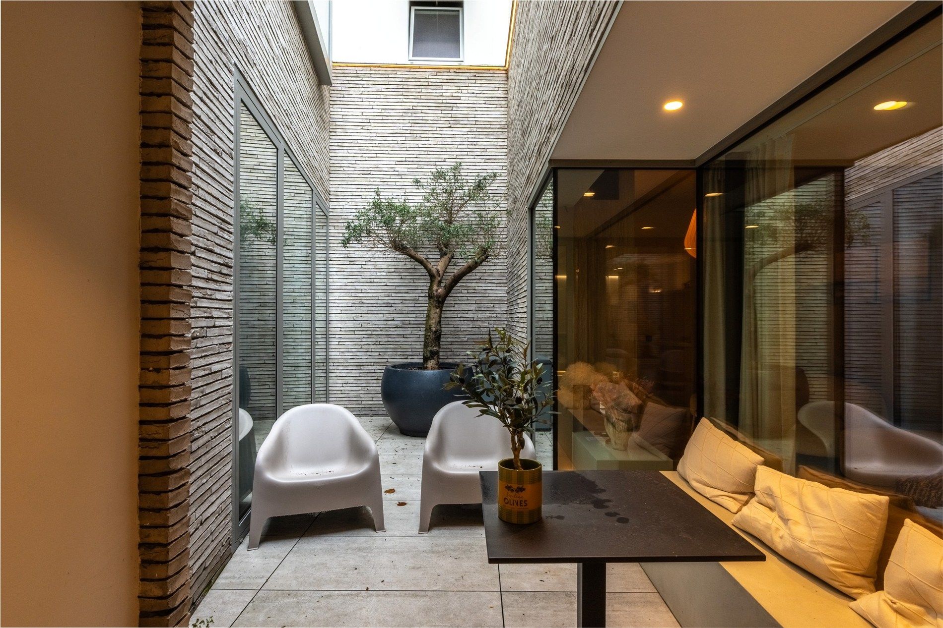 Winkelruimte met prachtig appartement te Westkapelle foto 15