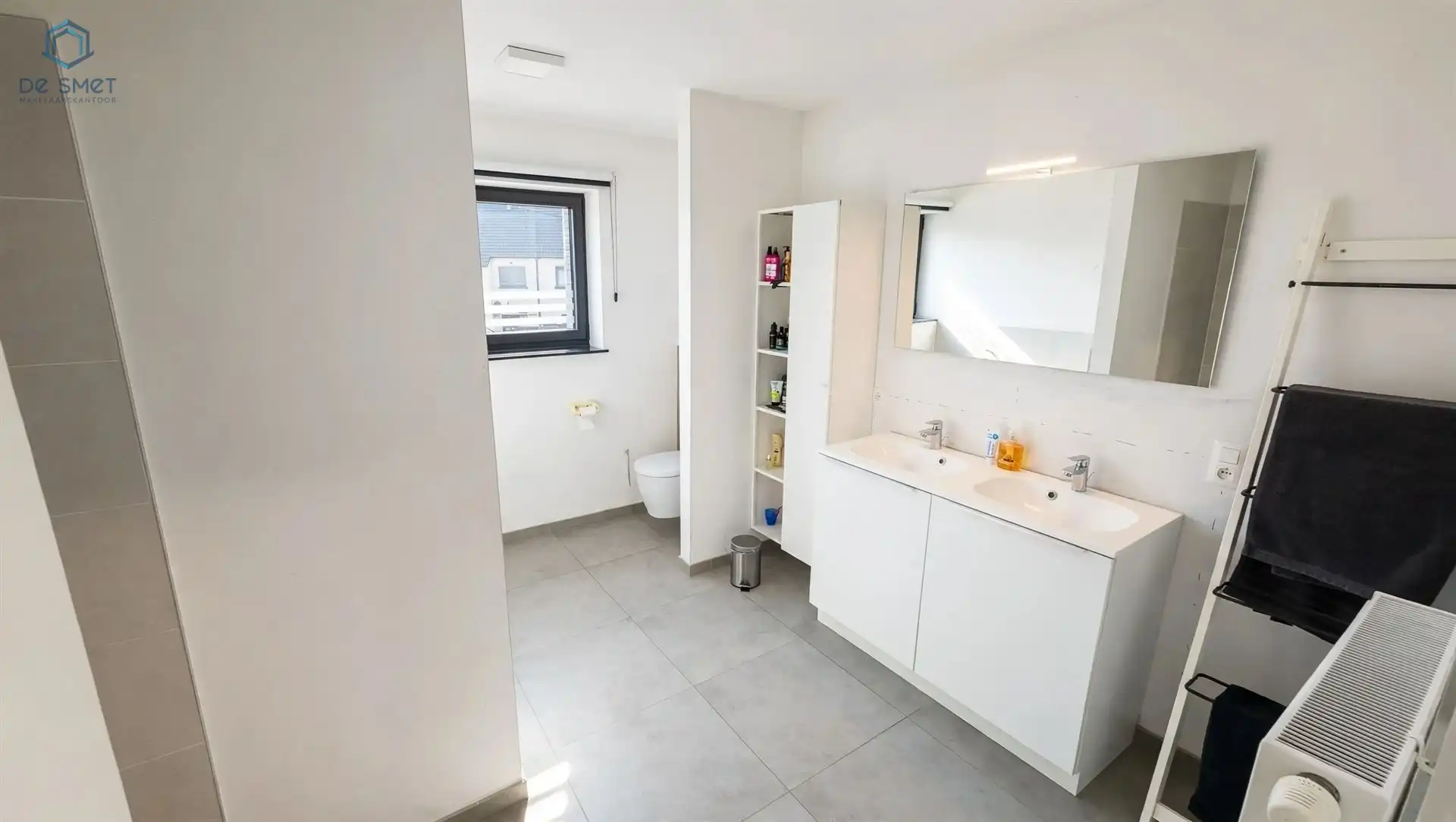INSTAPKLARE WONING MET 3 SLAAPKAMERS, GARAGE EN ZUIDGERICHTE TUIN IN ZARLARDINGE foto 24