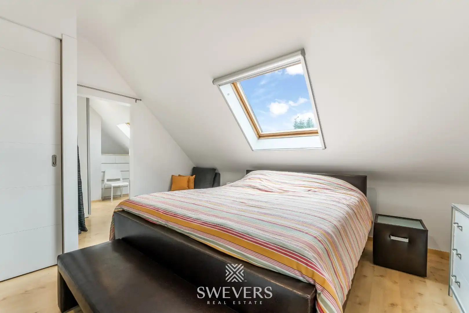 Ruim duplex appartement met 2 slaapkamers en garage foto 21