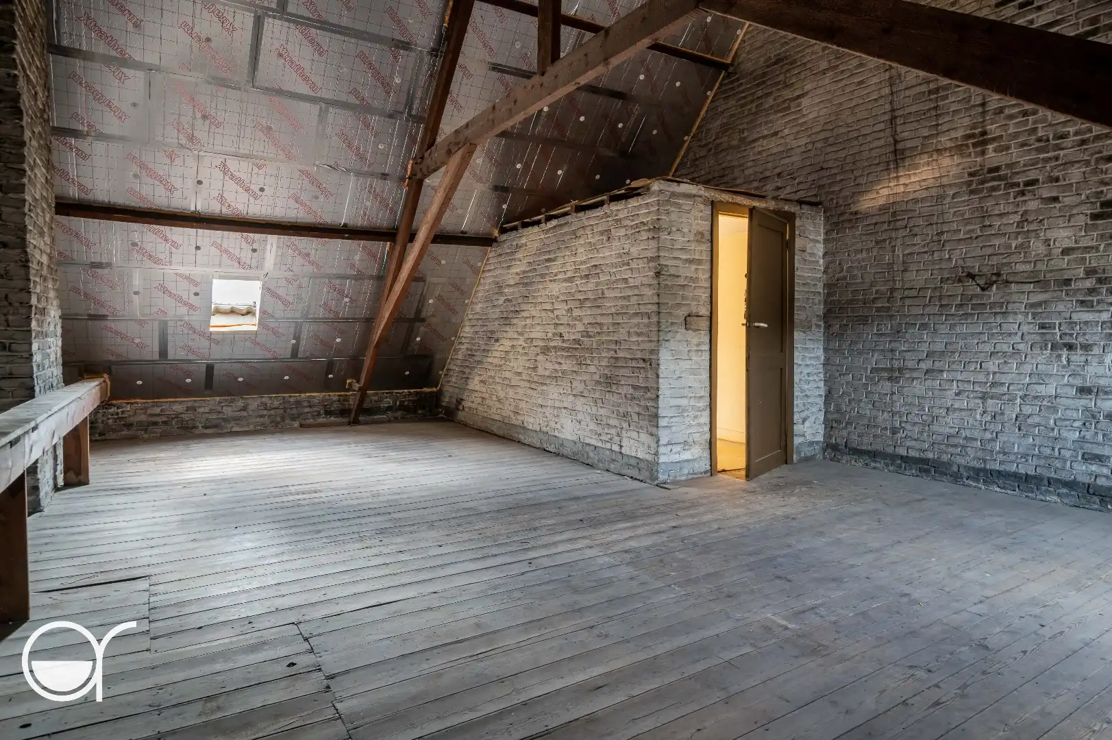 Mooie herenwoning aan Sint-Pietersstation foto 22