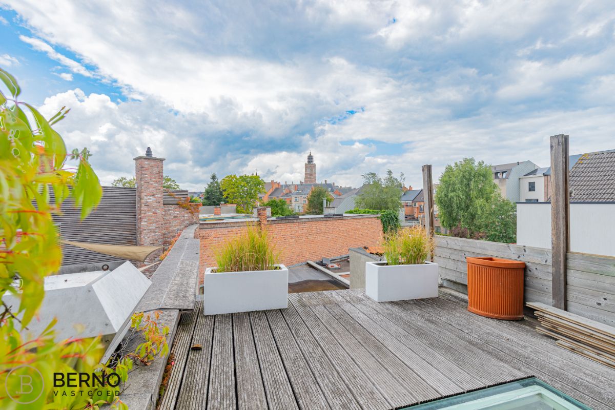 Handelspand met woonst foto 19