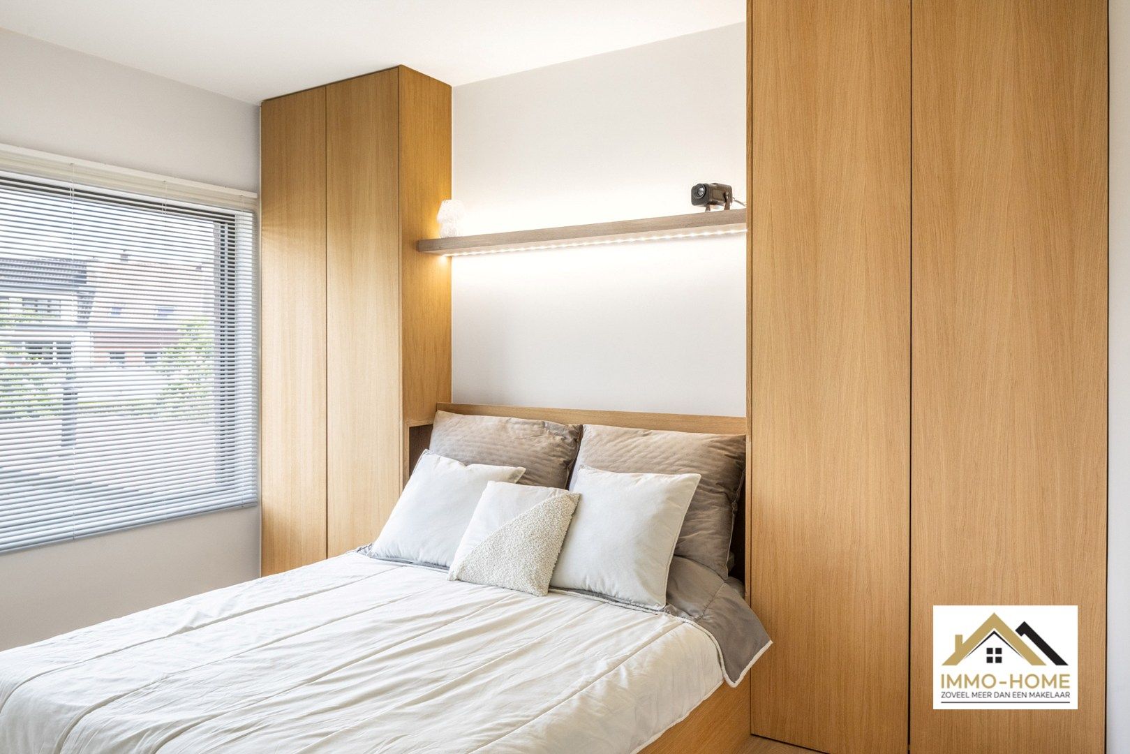 Stijlvolle moderne woning met smart home in Zwijnaarde foto 19