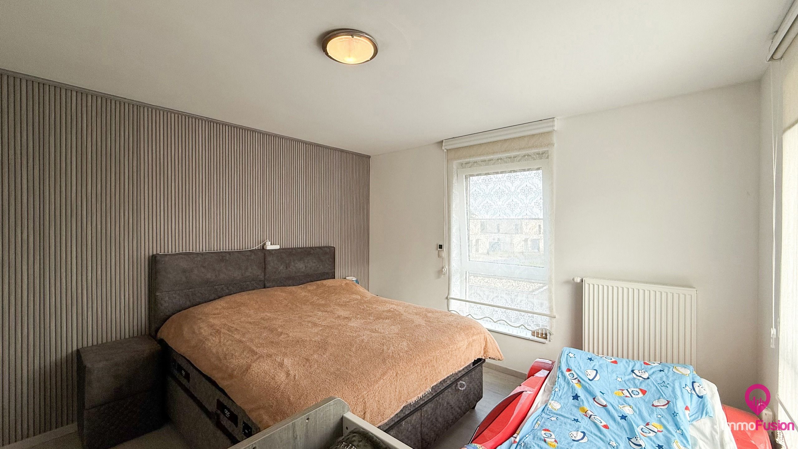 Recente halfopen woning met 2slpk en mooi tuin in Boekt! foto 18
