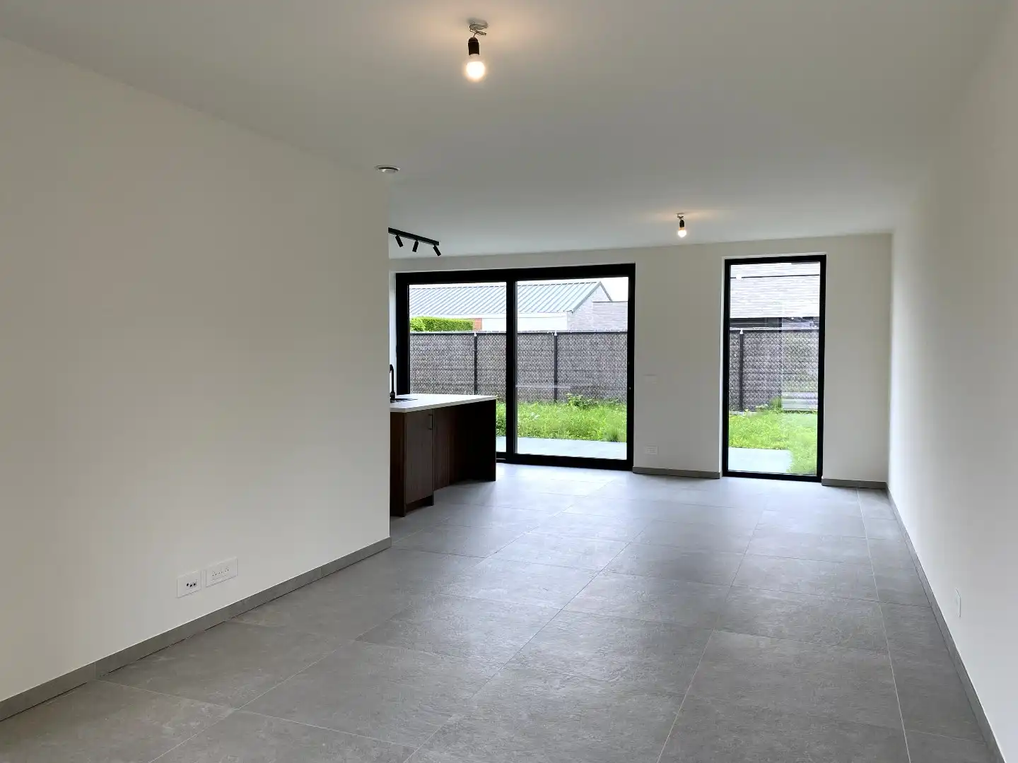 NIEUWBOUWPROJECT MET 2 INSTAPKLARE NIEUWBOUWWONINGEN MET 3 SLPKS | TUIN EN CARPORT foto 21