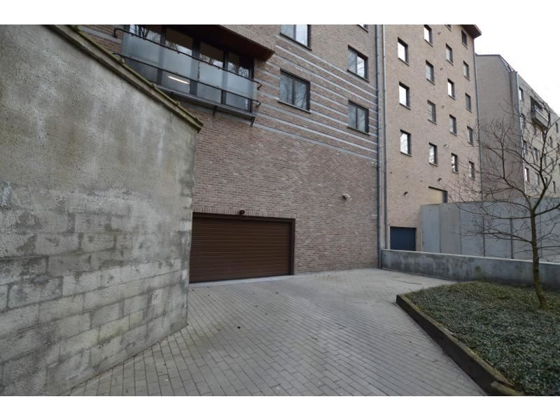 Prachtig appartement met afgesloten garagebox foto 17