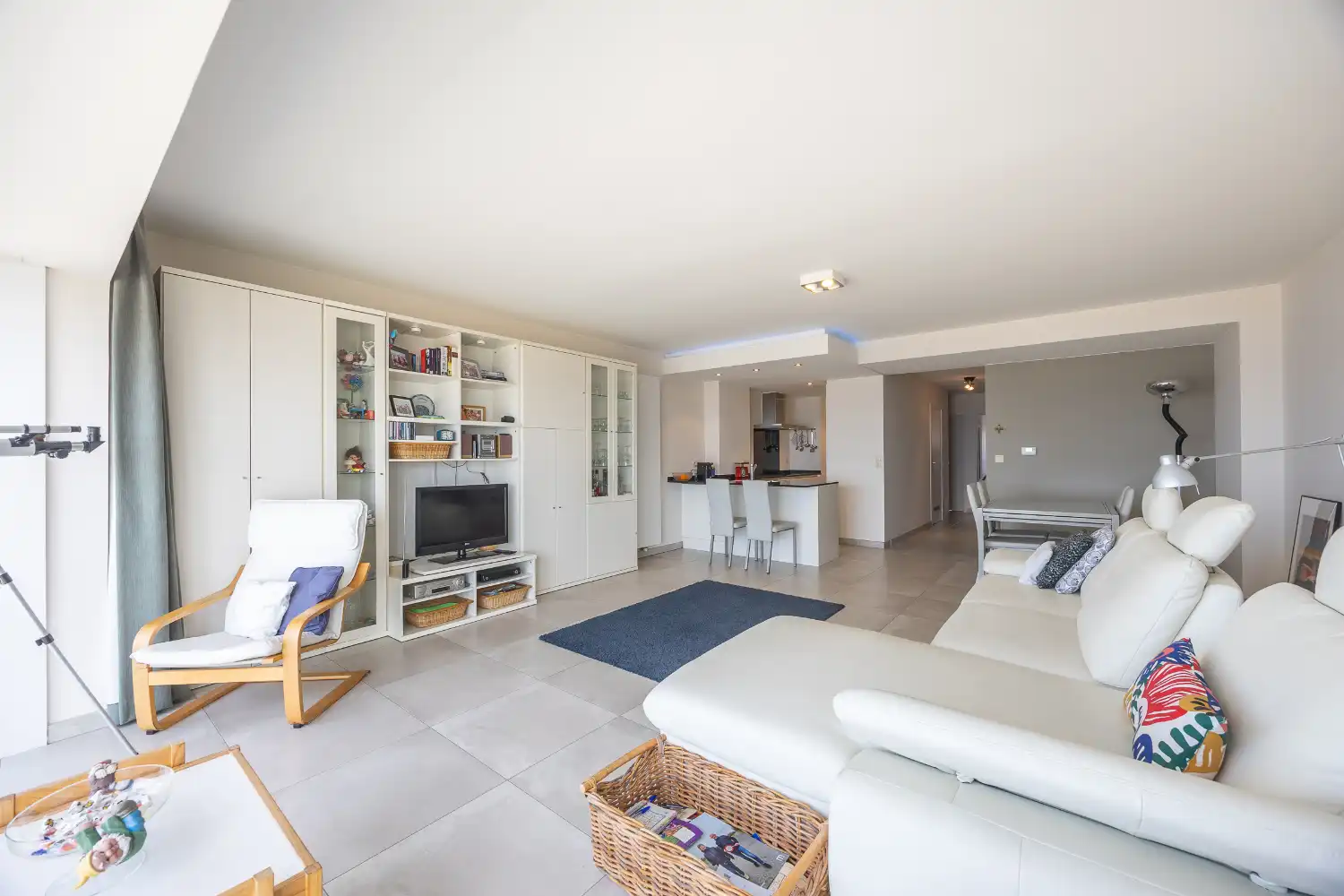 Prachtig gerenoveerd appartement in gerenoveerd gebouw met frontaal zeezicht! foto 5