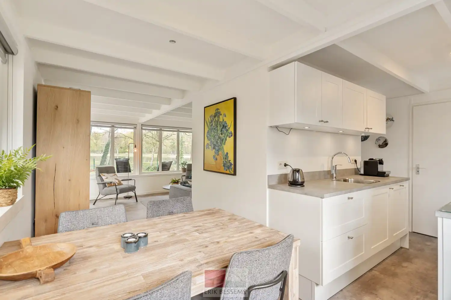 Prachtige, gelijkvloerse vakantiewoning op een toplocatie, vlak bij de grote vijver van de Sonnevijver. foto 5