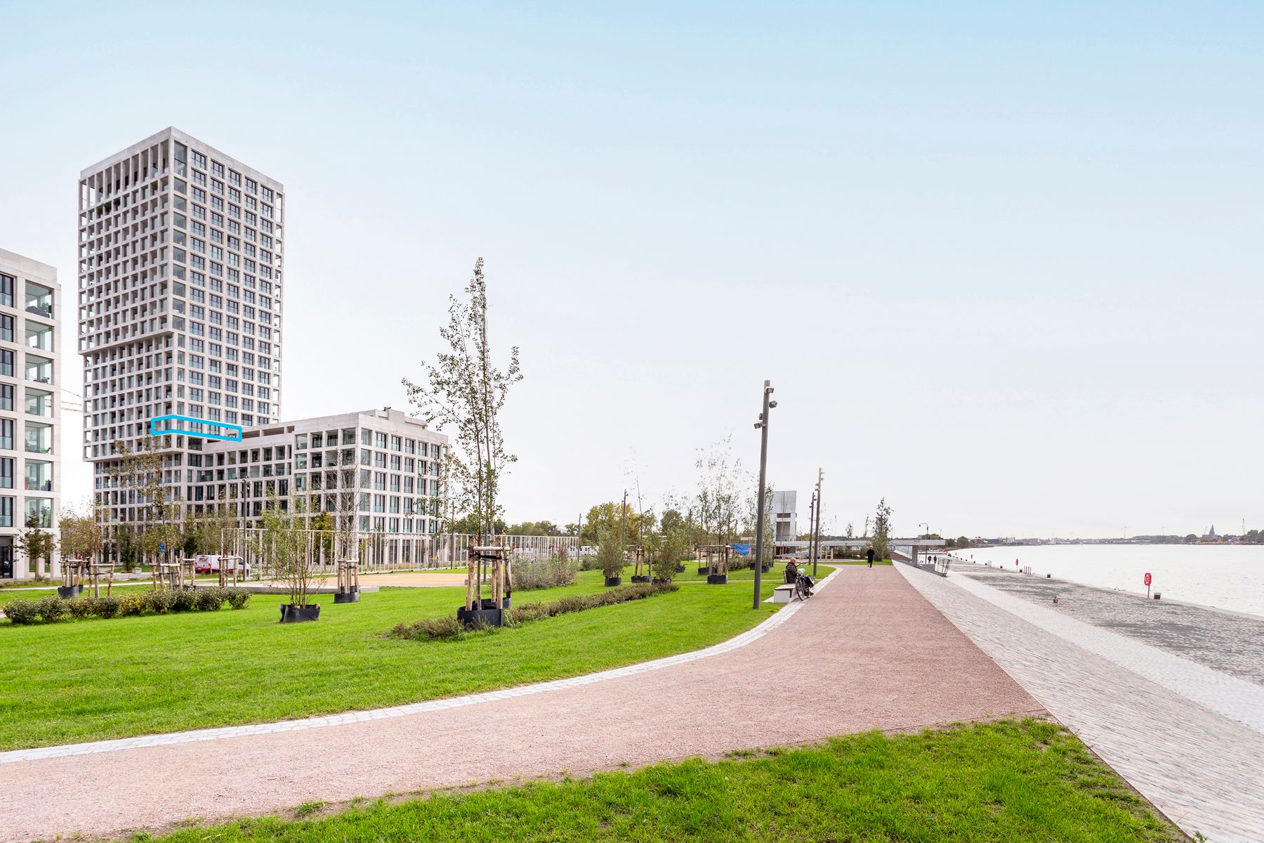 Luxueus nieuwbouwappartement met ruim winter/zomer terras. foto 15