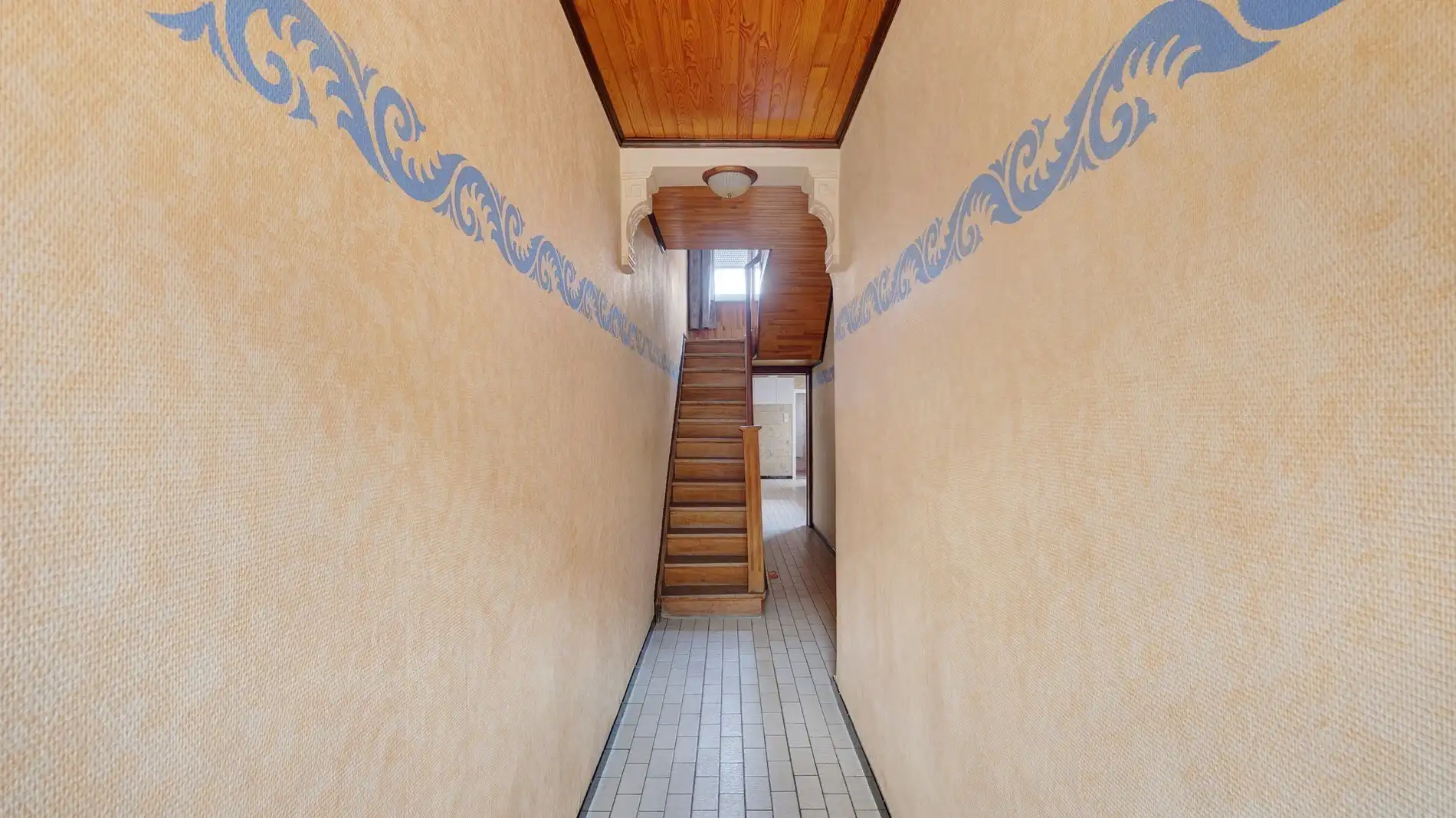 Grote, brede woning met leuke stadstuin te Heist-aan-Zee foto 2