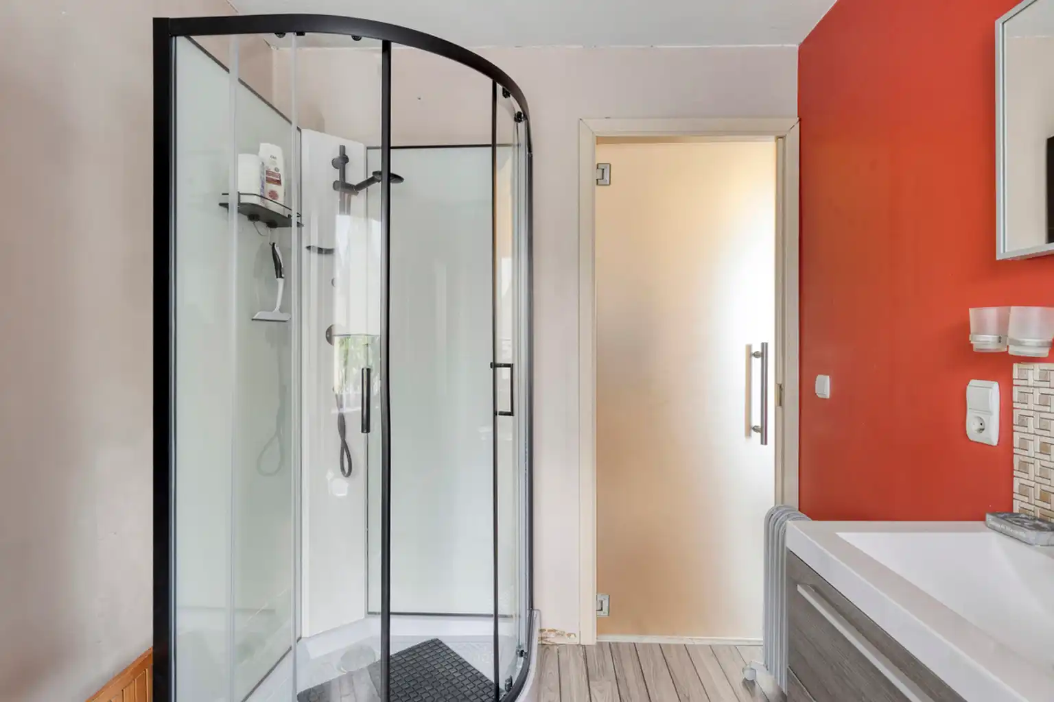 Innstapklare driegevelwoning  in verkeersluwe omgeving foto 20