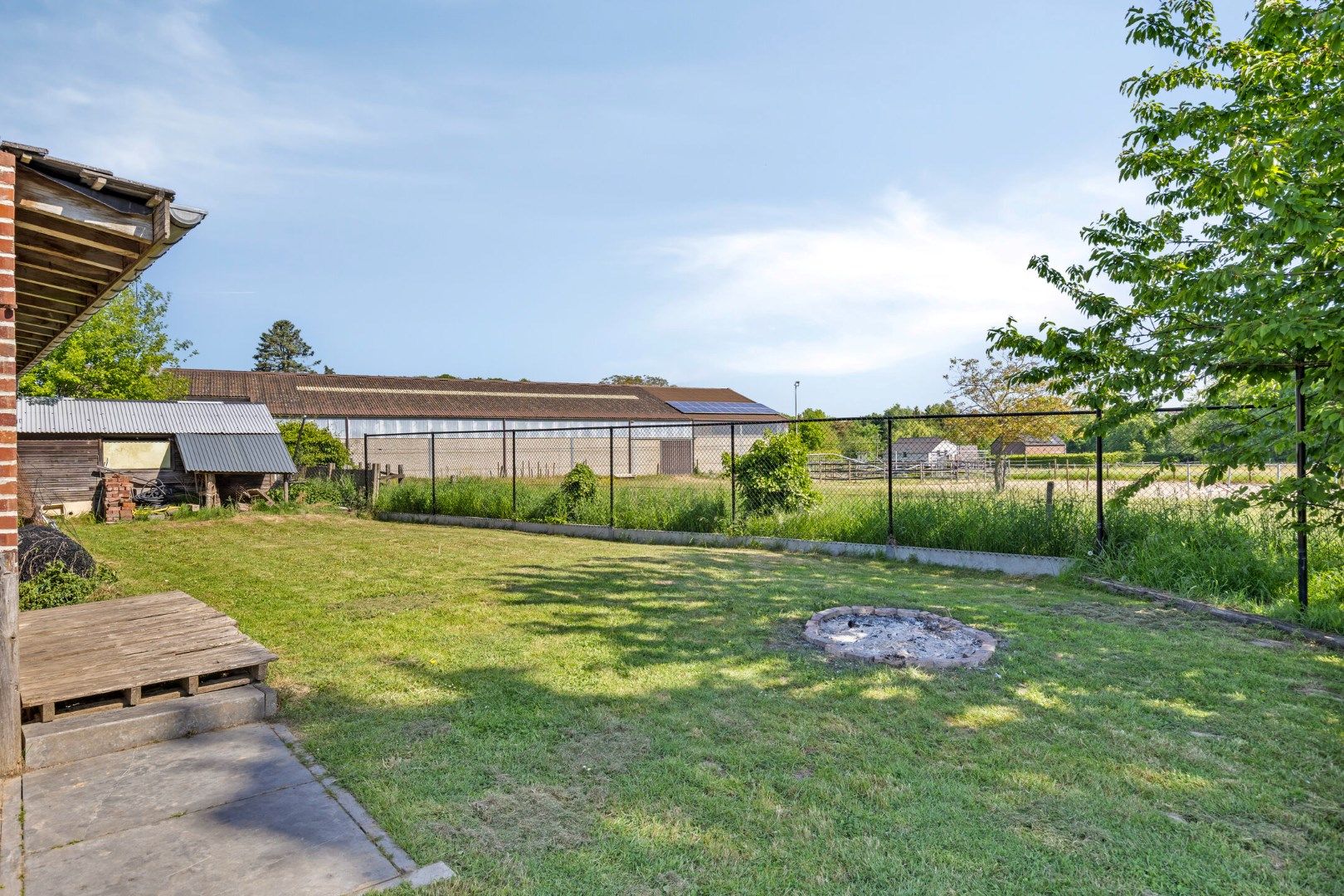  Goed gelegen open bebouwing met 4 slaapkamers en tuin in Kerkom - EPC 540 kWh/m² - bewoonbare oppervlakte 238  m²  foto 31