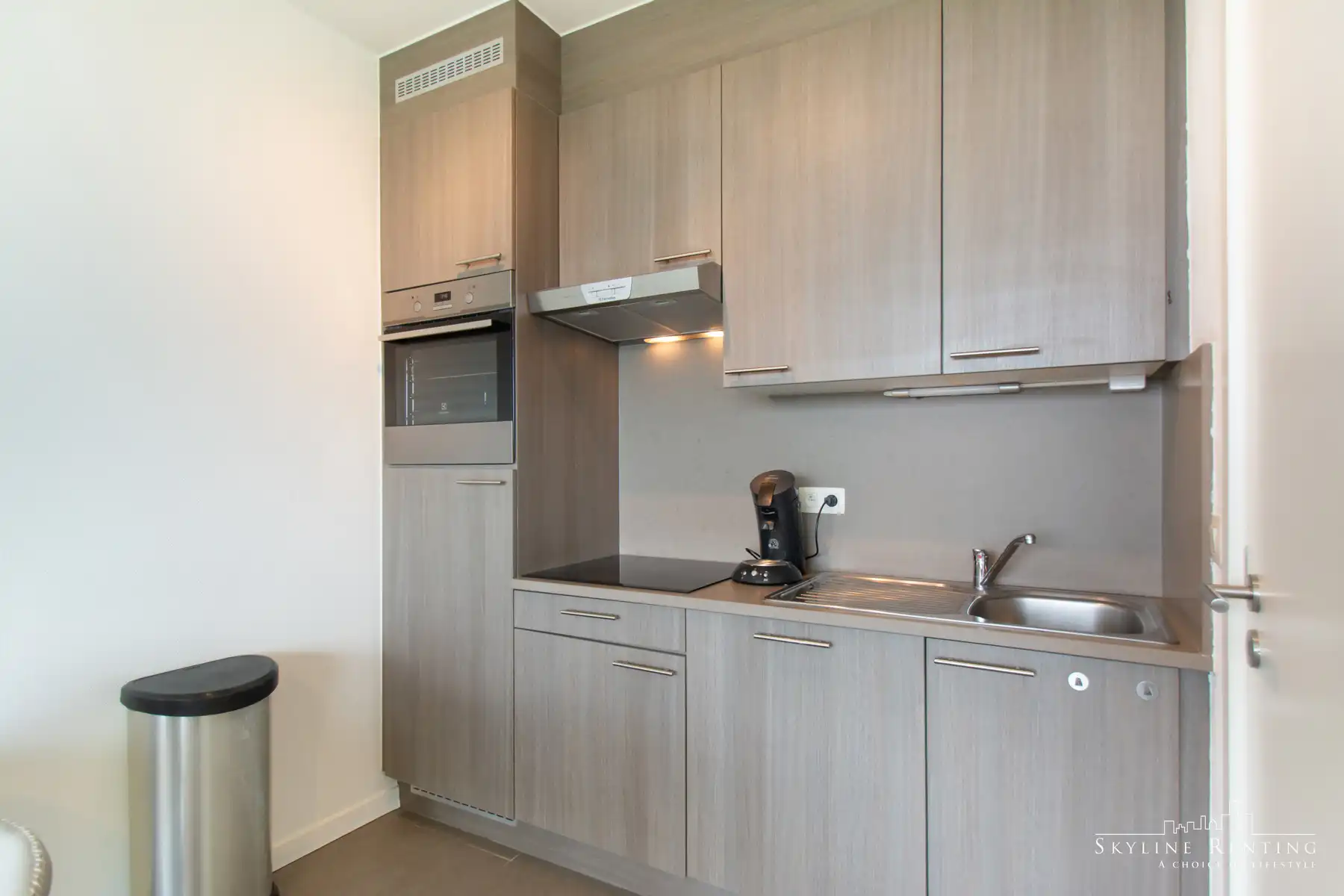 Prachtig gemeubeld appartement 1 kamer + Terras!!!  foto 9