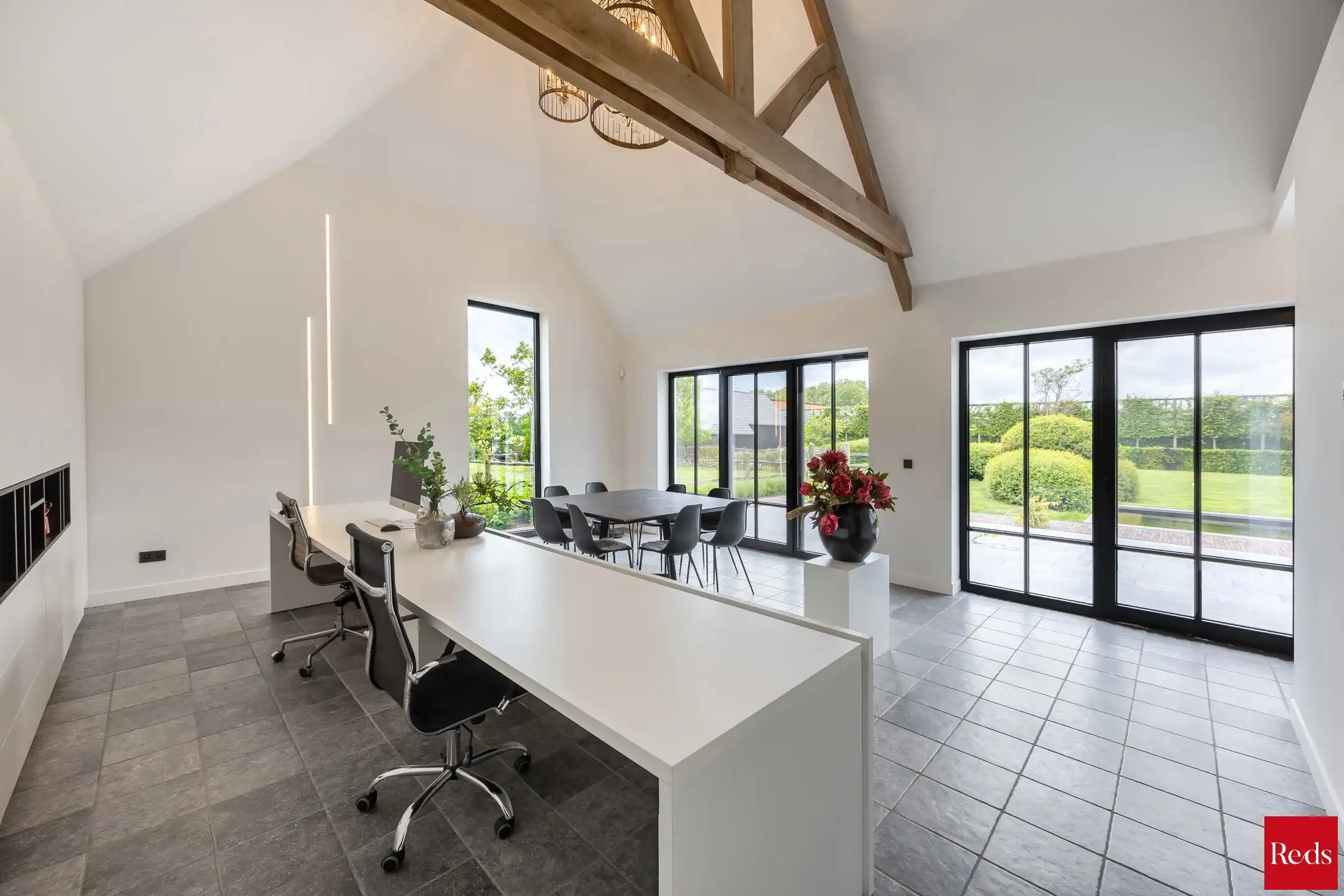 Luxueuze villa met bijgebouw en mogelijkheid tot aankoop achtergelegen weilanden.  foto 26