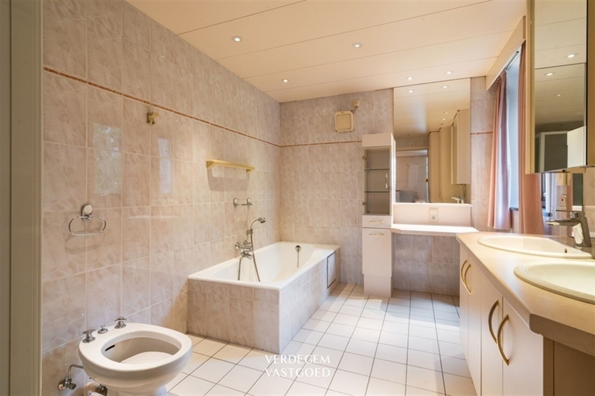 Architectenvilla op toplocatie in het centrum van Evergem foto 21