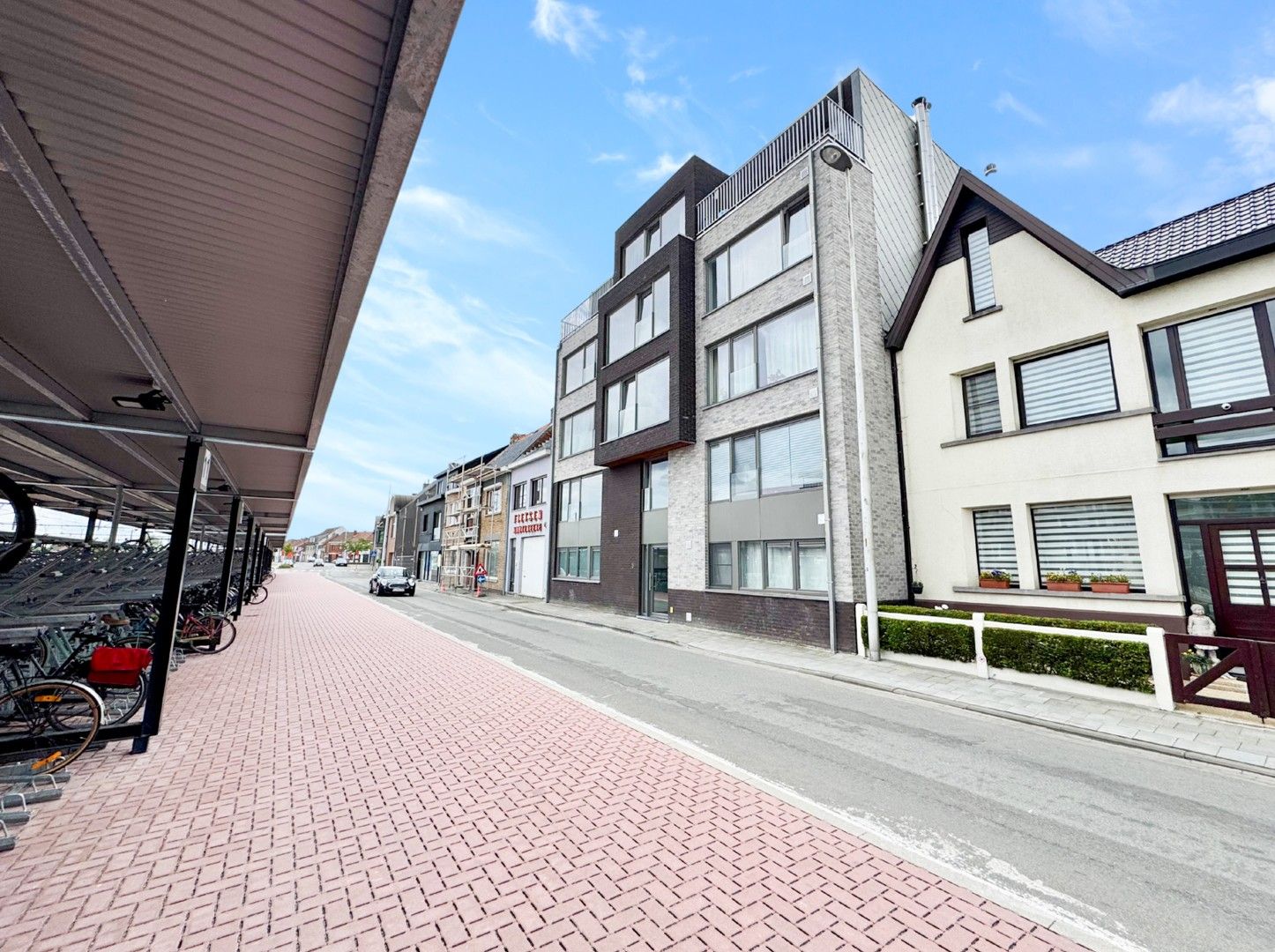 Instapklaar appartement op een absolutie toplocatie foto {{pictureIndex}}