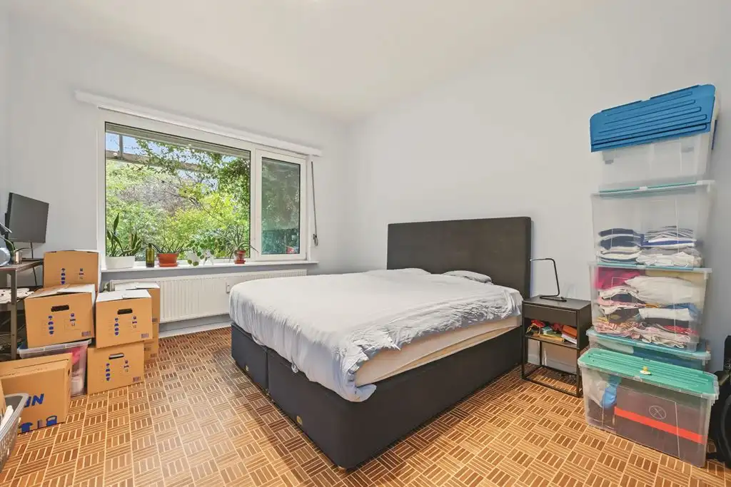 Gelijkvloers appartement met giga tuin foto 12