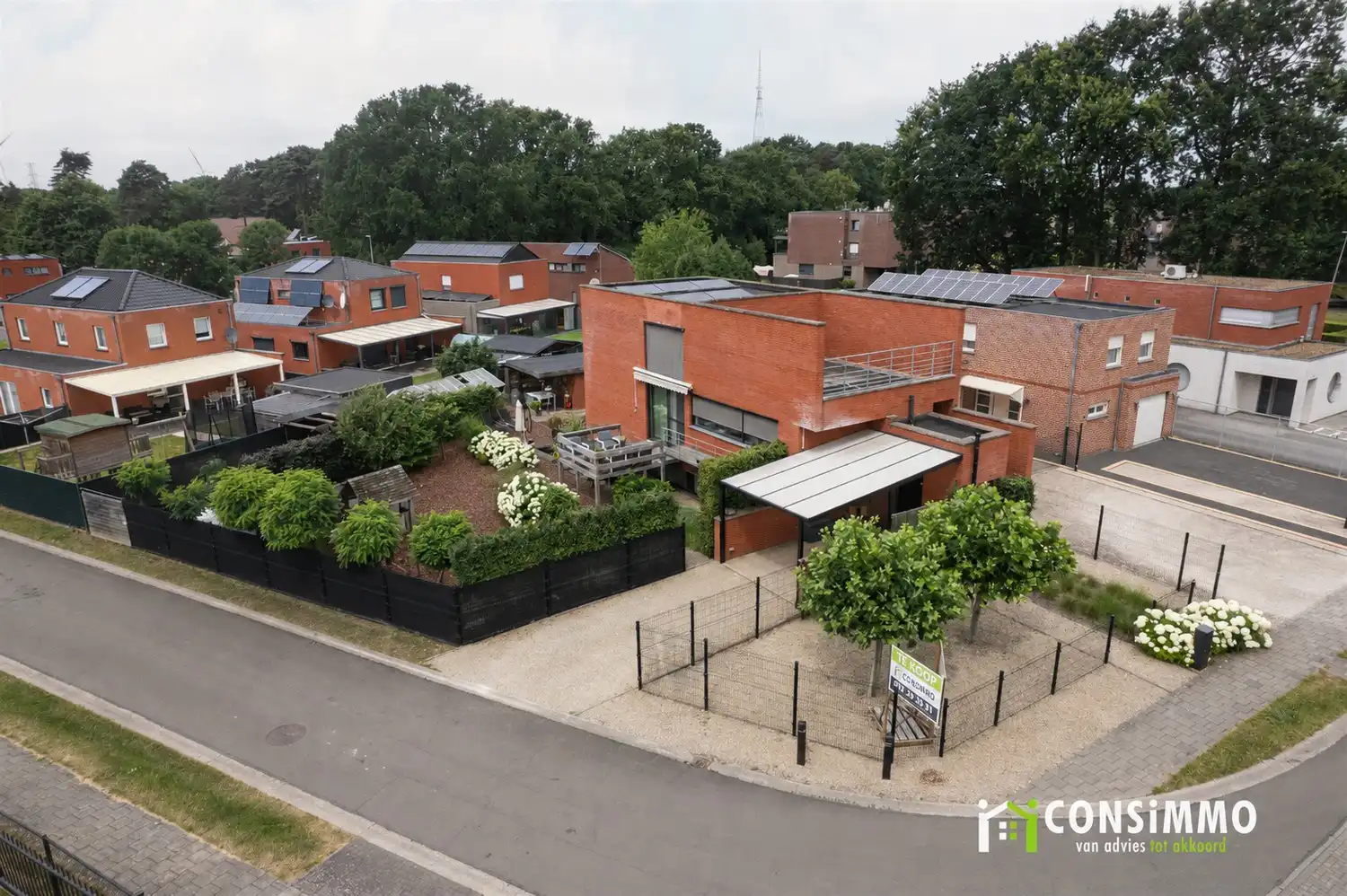 Unieke woning met een karaktervolle industrieel-landelijke architectuur foto 38