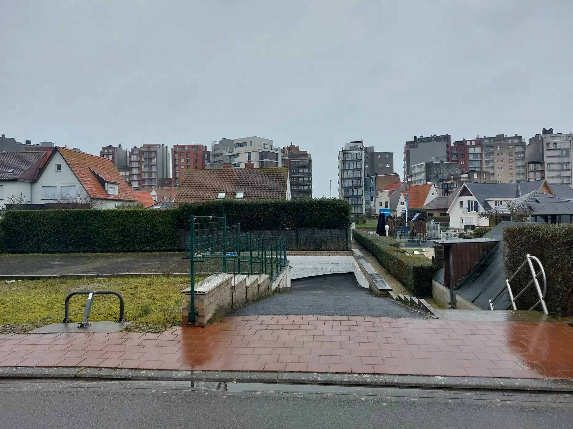 Ondergrondse garage te Westende. foto {{pictureIndex}}