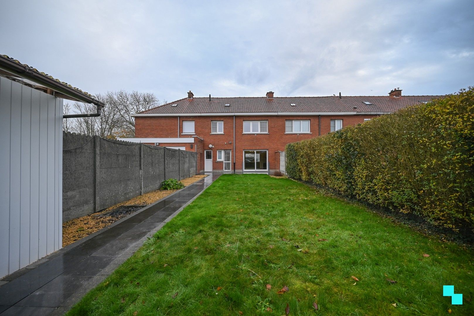 Rustig gelegen ééngezinswoning nabij centrum Izegem met garagebox en uitweg foto 13
