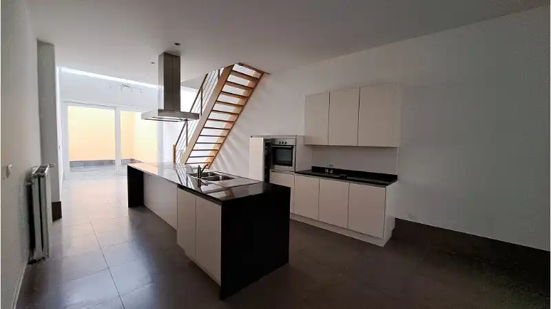 Comfortabele 2-slaapkamerwoning met ruim Terras te huur in Brugge foto 2