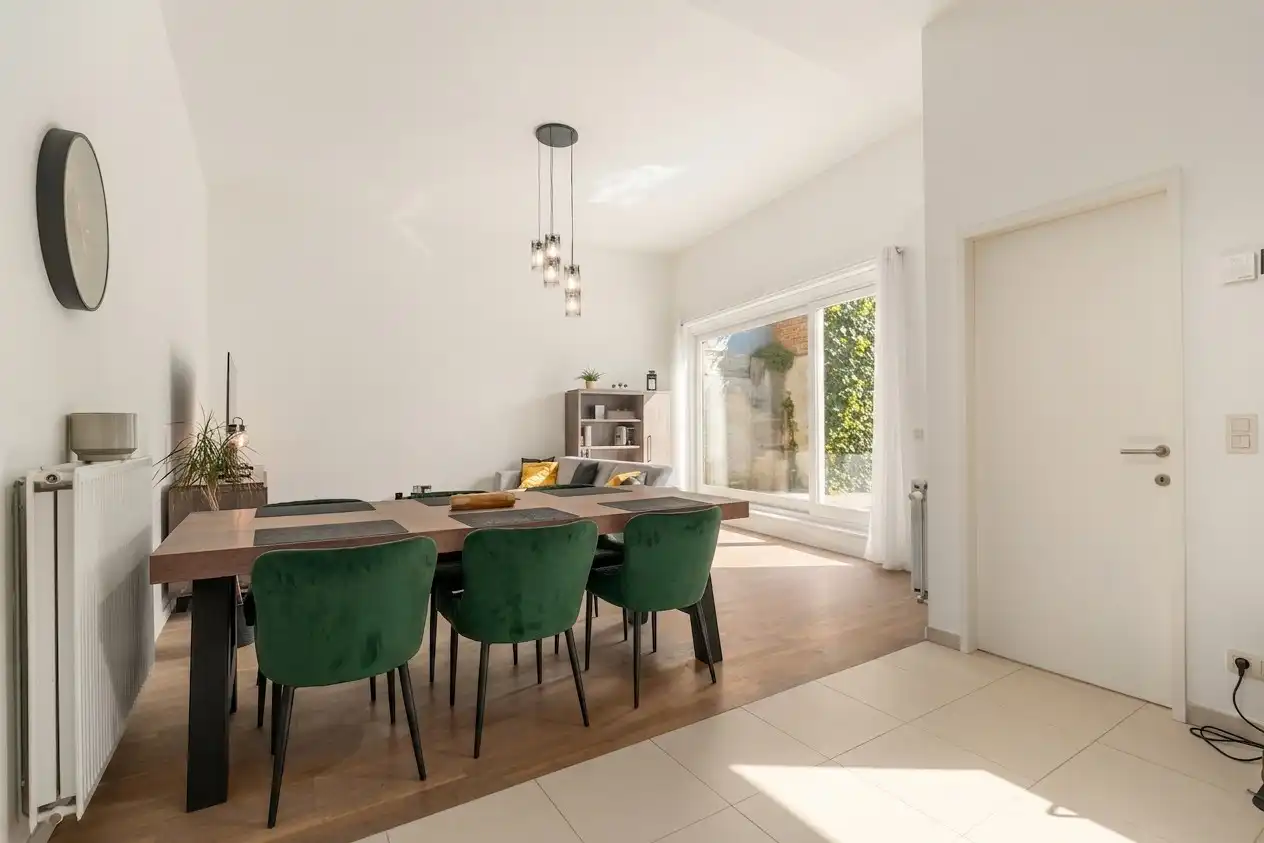Klassevol appartement met ruim terras en tuintje in hartje Brugge  foto 5