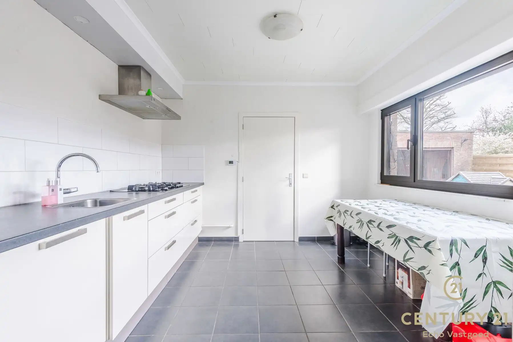 Charmante woning met 3slpk, garage en tuin in Oud-Turnhout foto 7