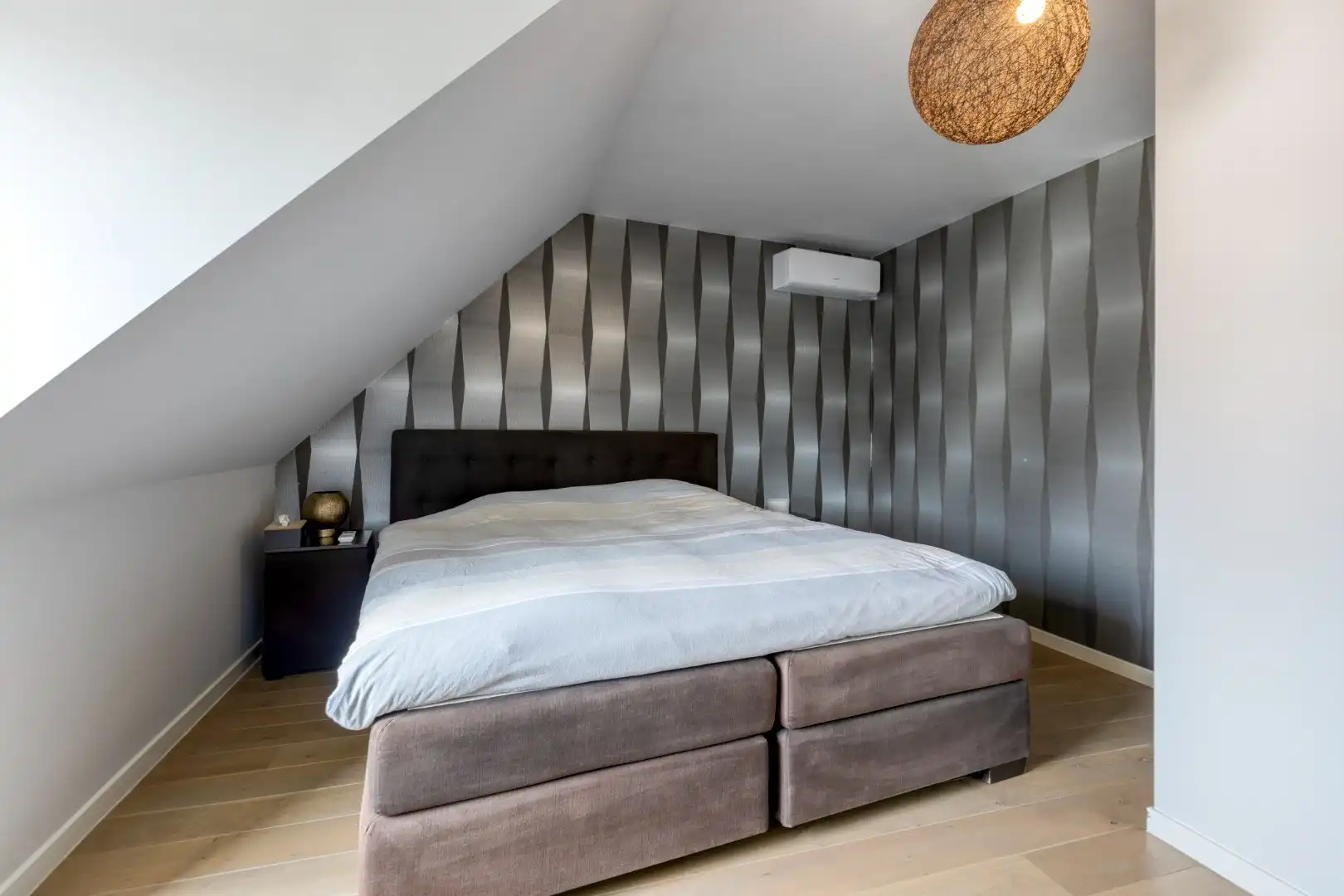 Ruim appartement met 3 slpks en prachtig terras, op wandel afstand van het centrum !  foto 16