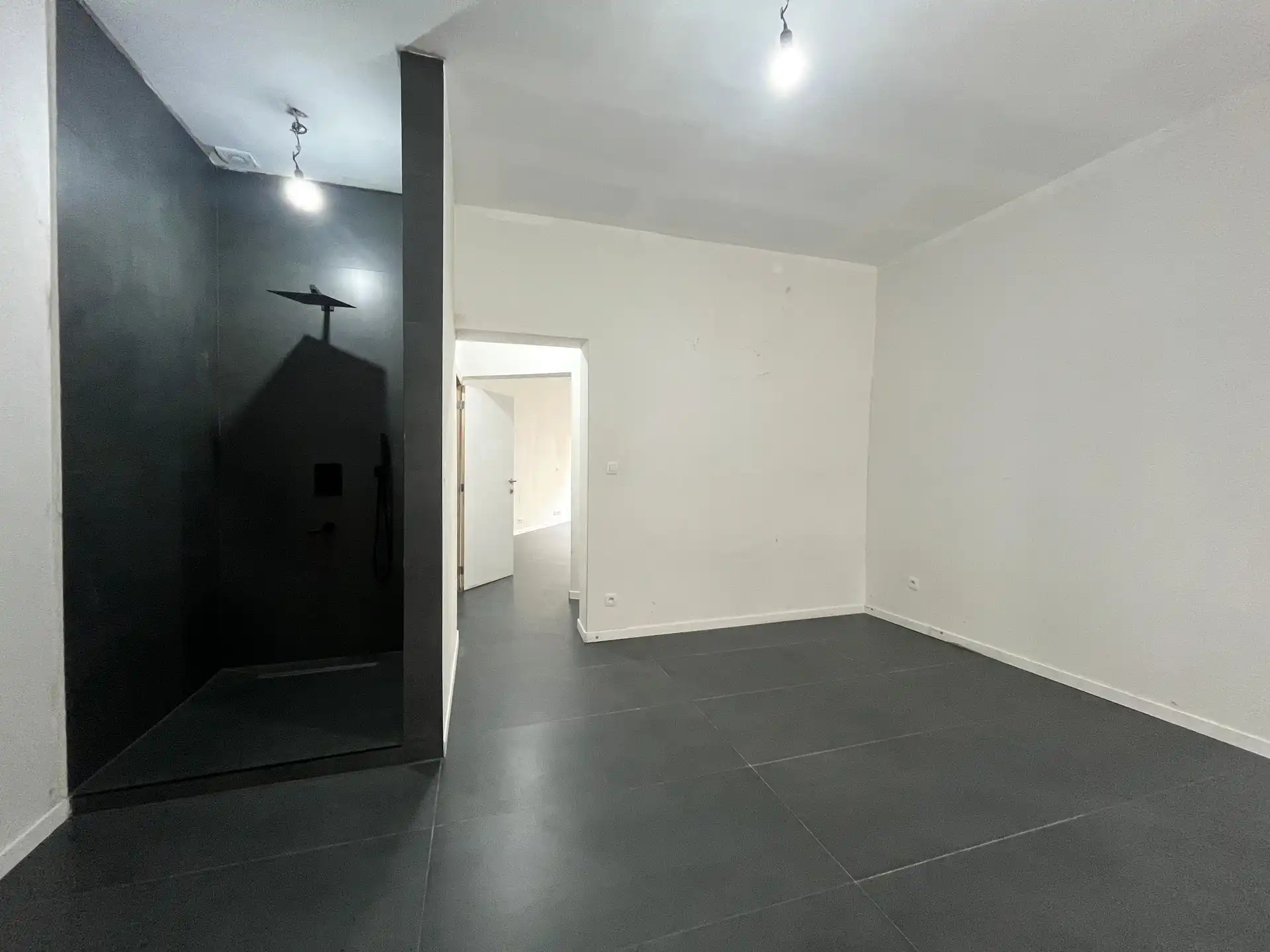 Appartement met ruime slaapkamer! foto 7