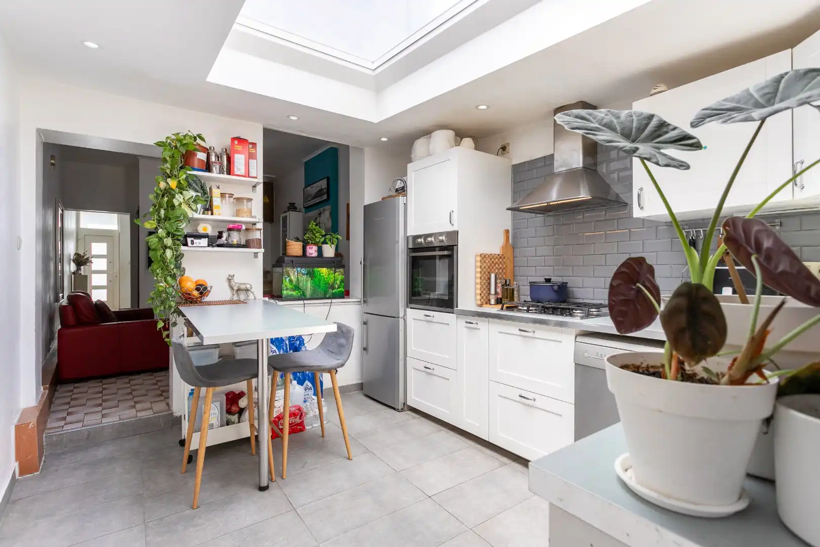 Instapklare woning met 4 slpks en binnenkoer op uitstekende ligging in centrum Halle foto 6